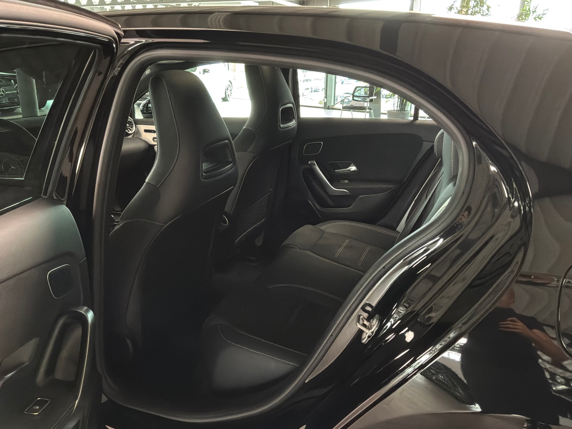 MERCEDES-BENZ A 250 4Matic 8G-DCT-image-7