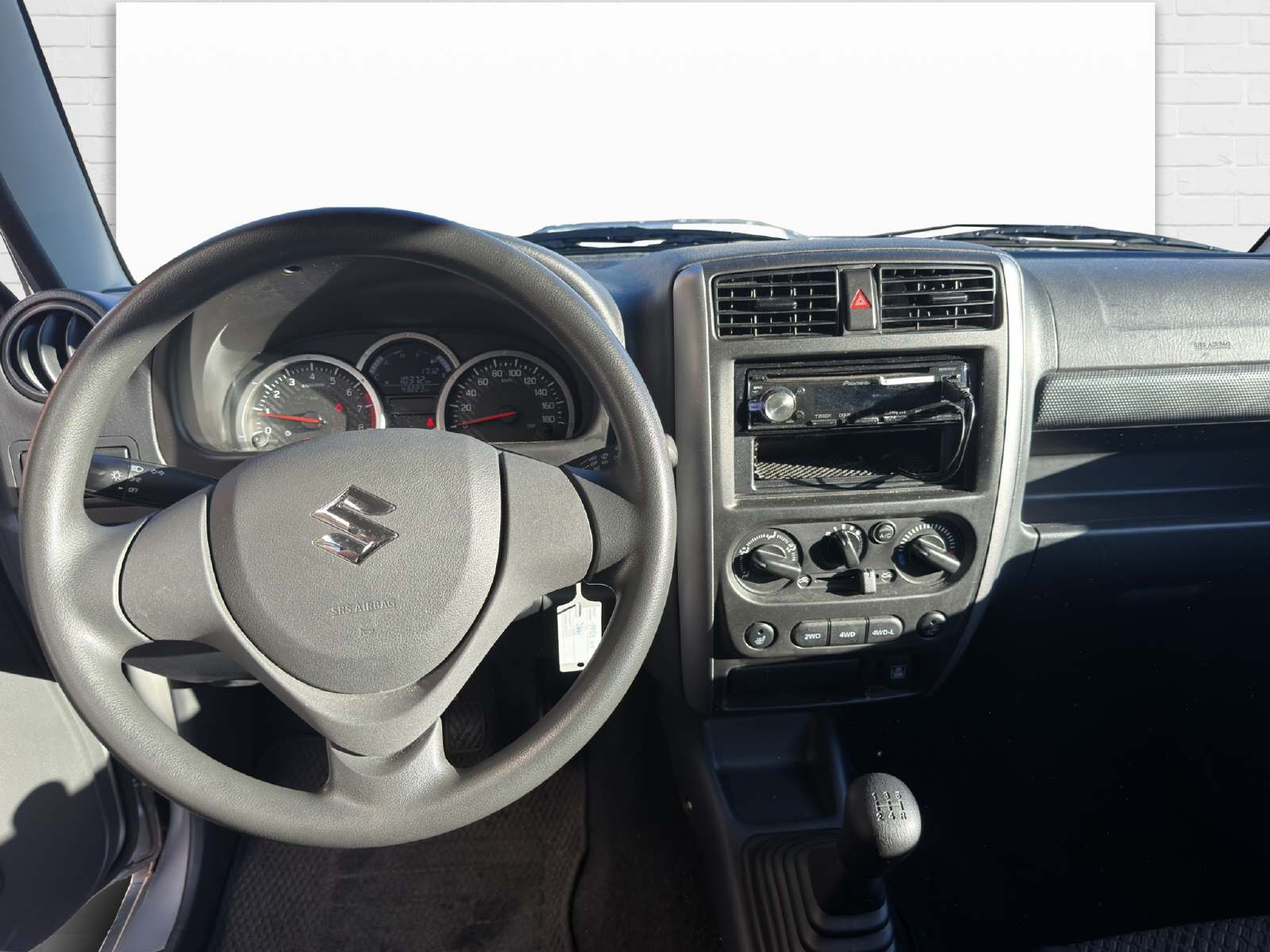 SUZUKI Jimny Wagon 1.3 4WD Compact Top-image-9