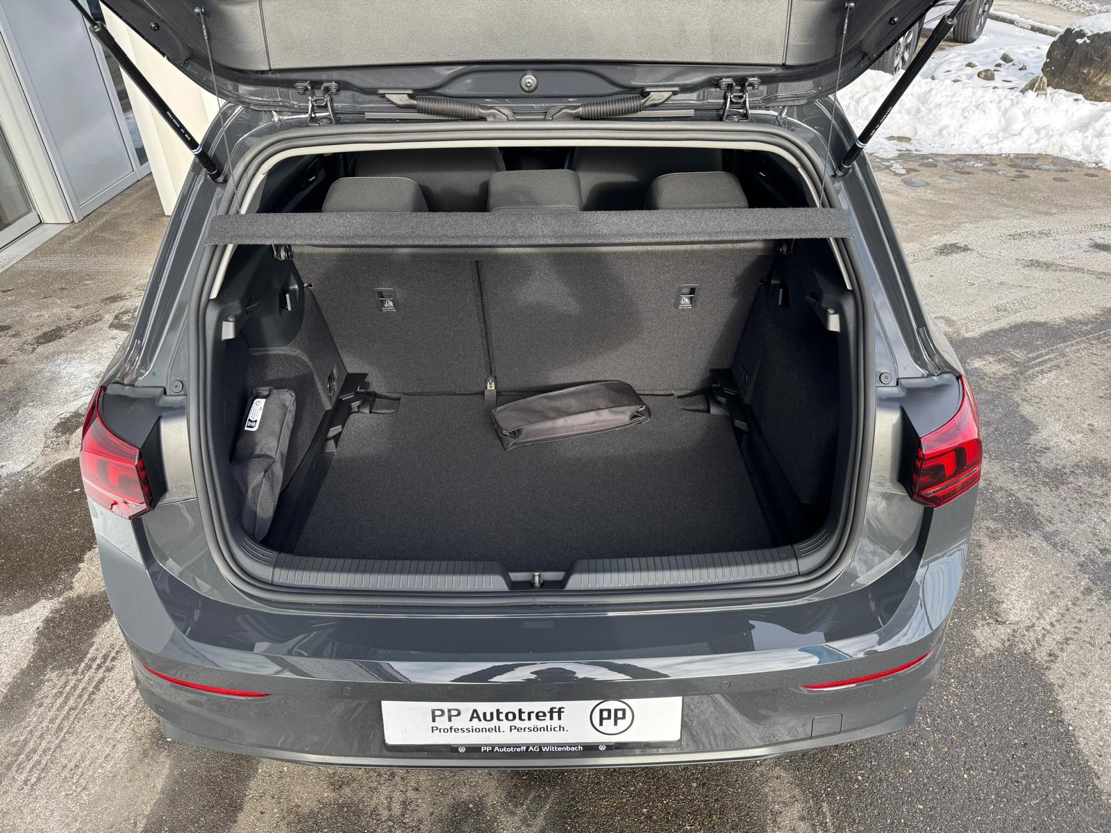 VW Golf 1.5 e TSI mHEV Basis DSG-image-4