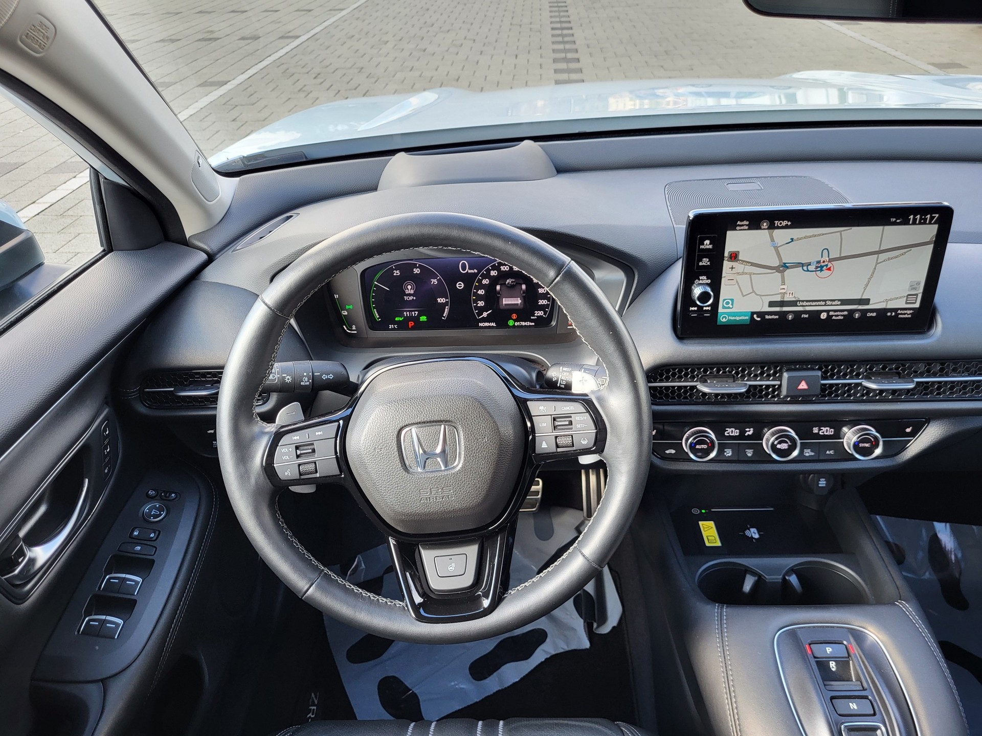 HONDA ZR-V 2.0i MMD Hybrid Advance Automatic-image-13