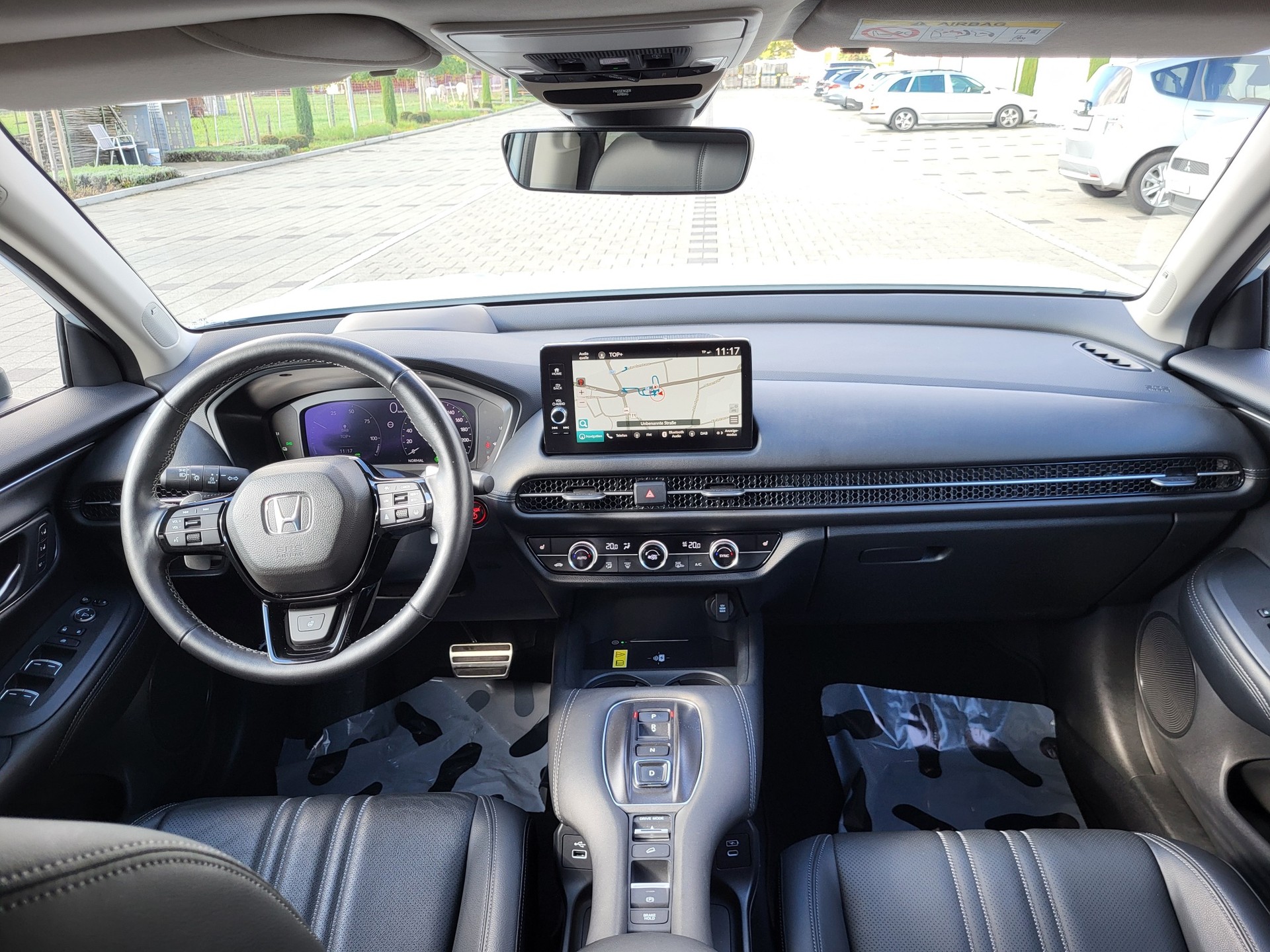 HONDA ZR-V 2.0i MMD Hybrid Advance Automatic-image-7