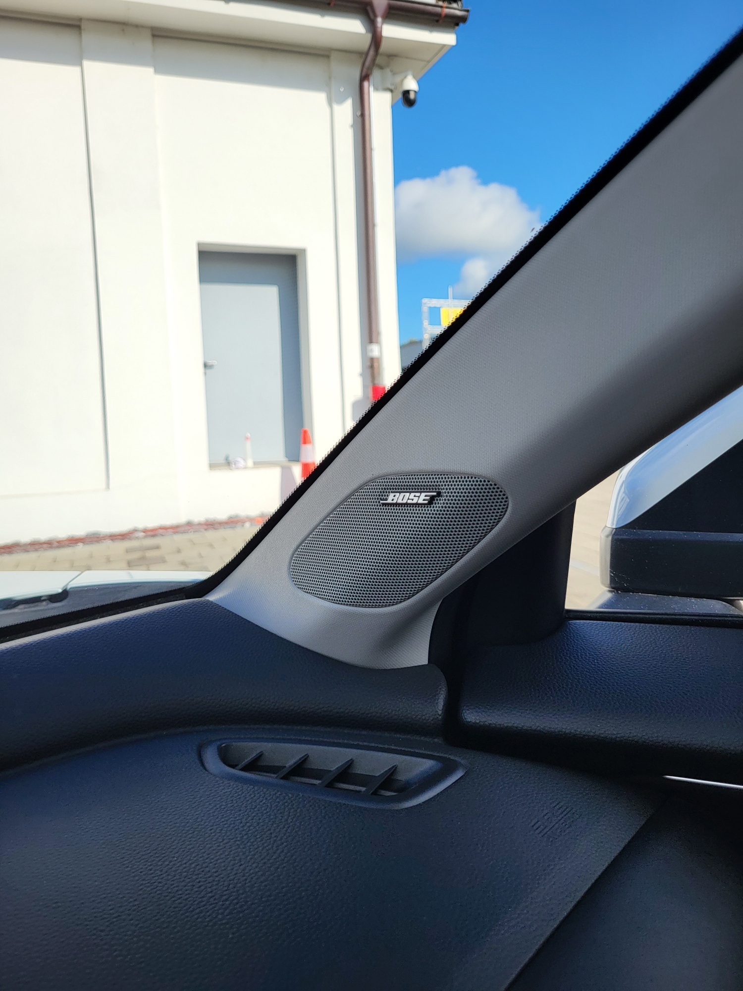HONDA ZR-V 2.0i MMD Hybrid Advance Automatic-image-8