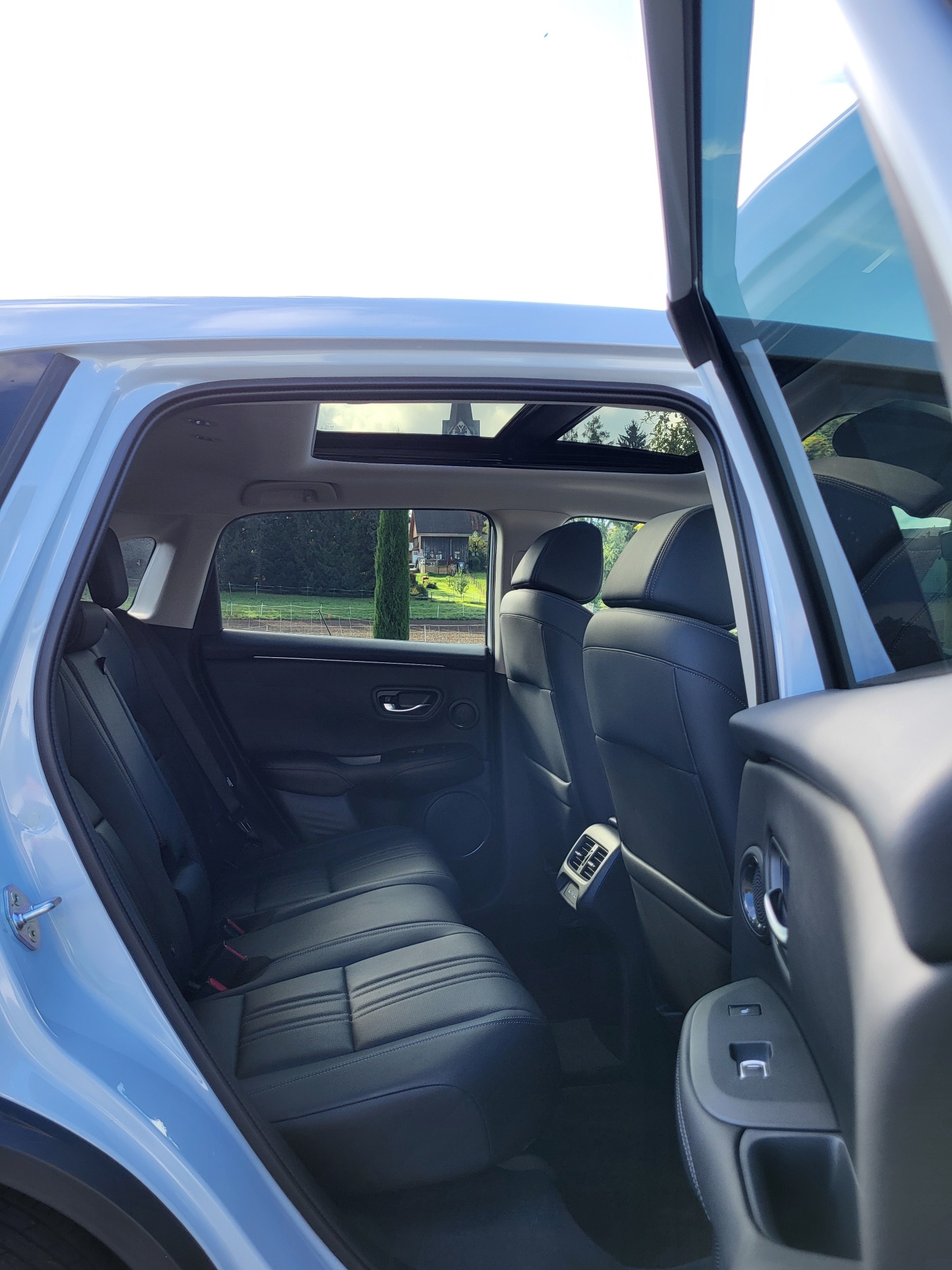 HONDA ZR-V 2.0i MMD Hybrid Advance Automatic-image-17