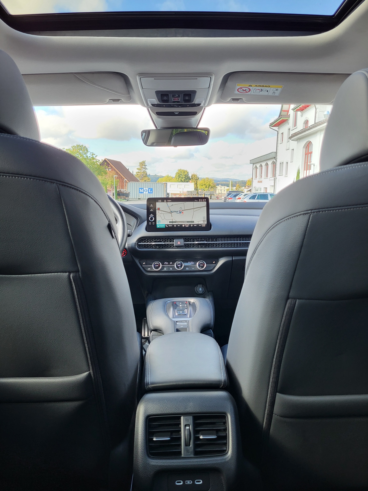 HONDA ZR-V 2.0i MMD Hybrid Advance Automatic-image-6