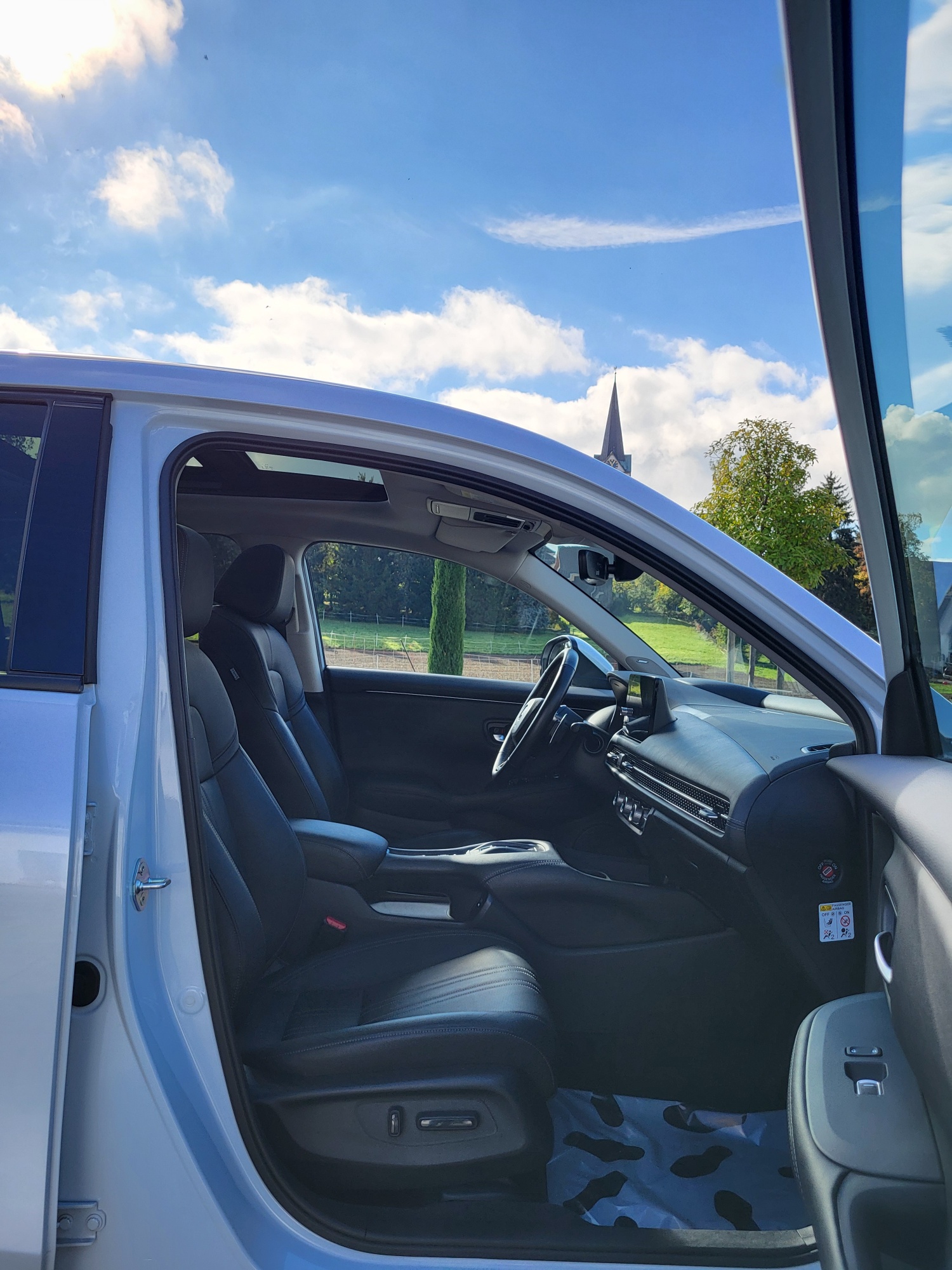 HONDA ZR-V 2.0i MMD Hybrid Advance Automatic-image-5