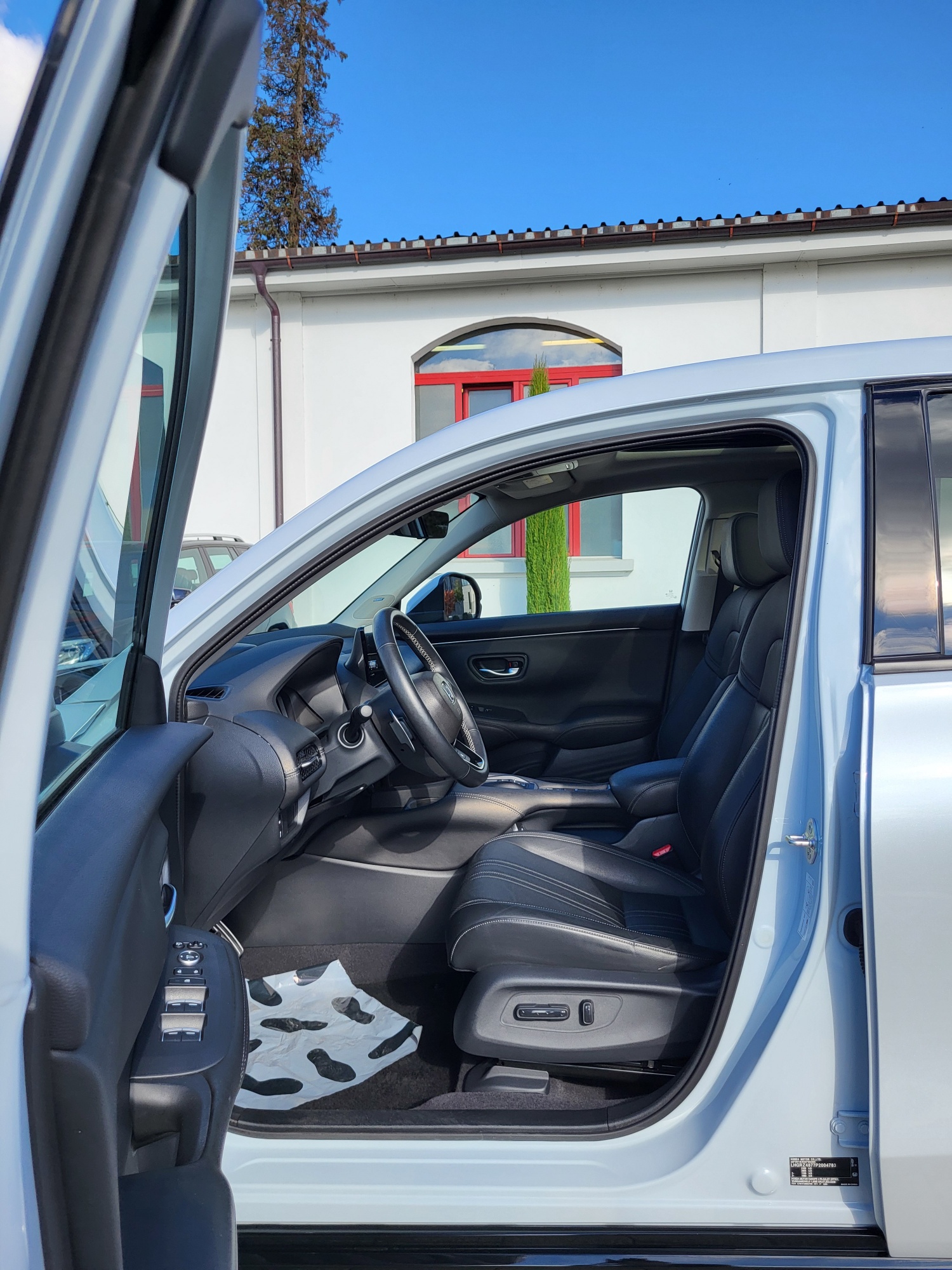 HONDA ZR-V 2.0i MMD Hybrid Advance Automatic-image-15