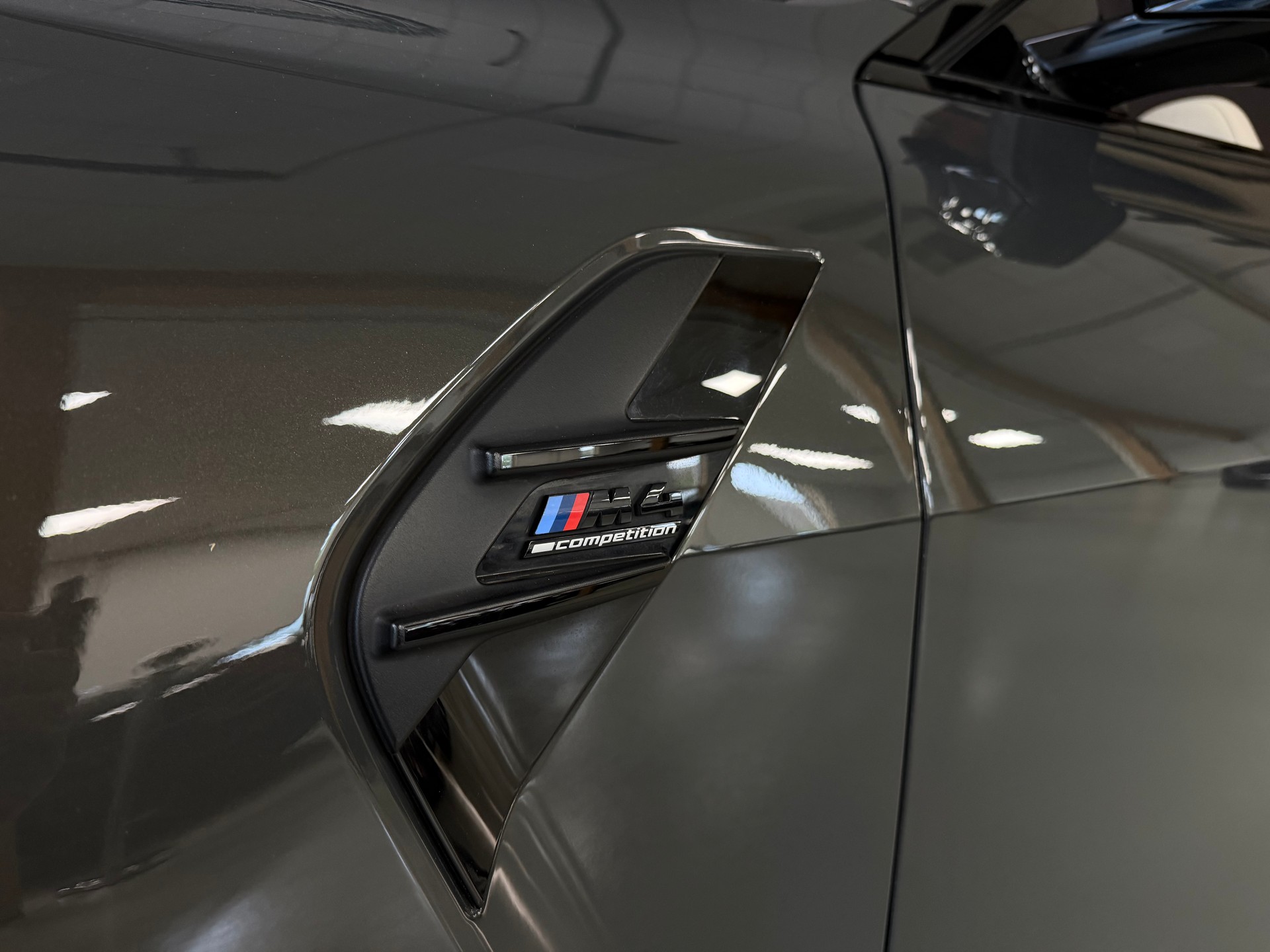 BMW M4 Cabrio Competition M xDrive-image-23