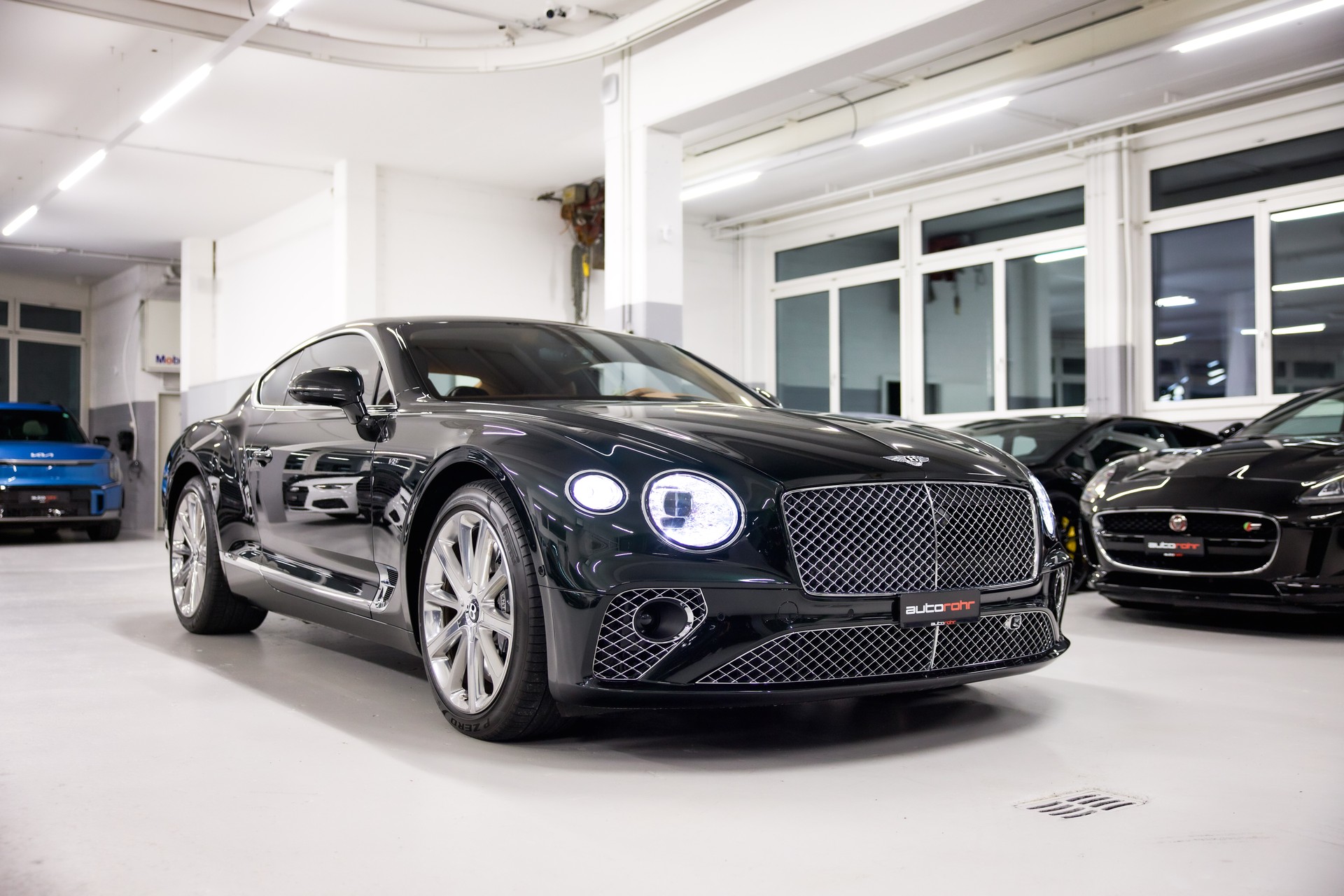 BENTLEY CONTINENTALental GT 4.0 V8 *CH-FHZ*-image-2