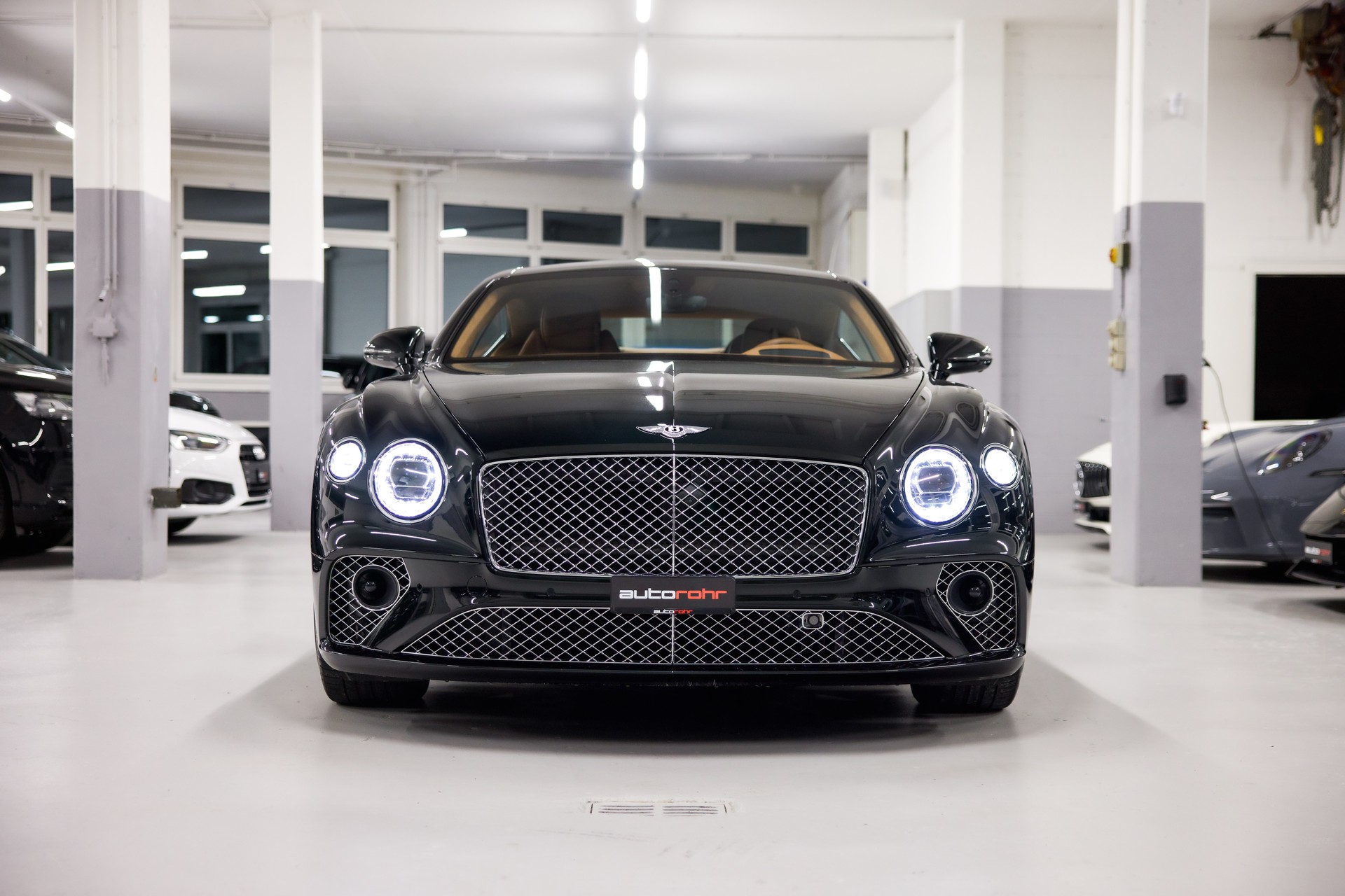 BENTLEY CONTINENTALental GT 4.0 V8 *CH-FHZ*-image-1