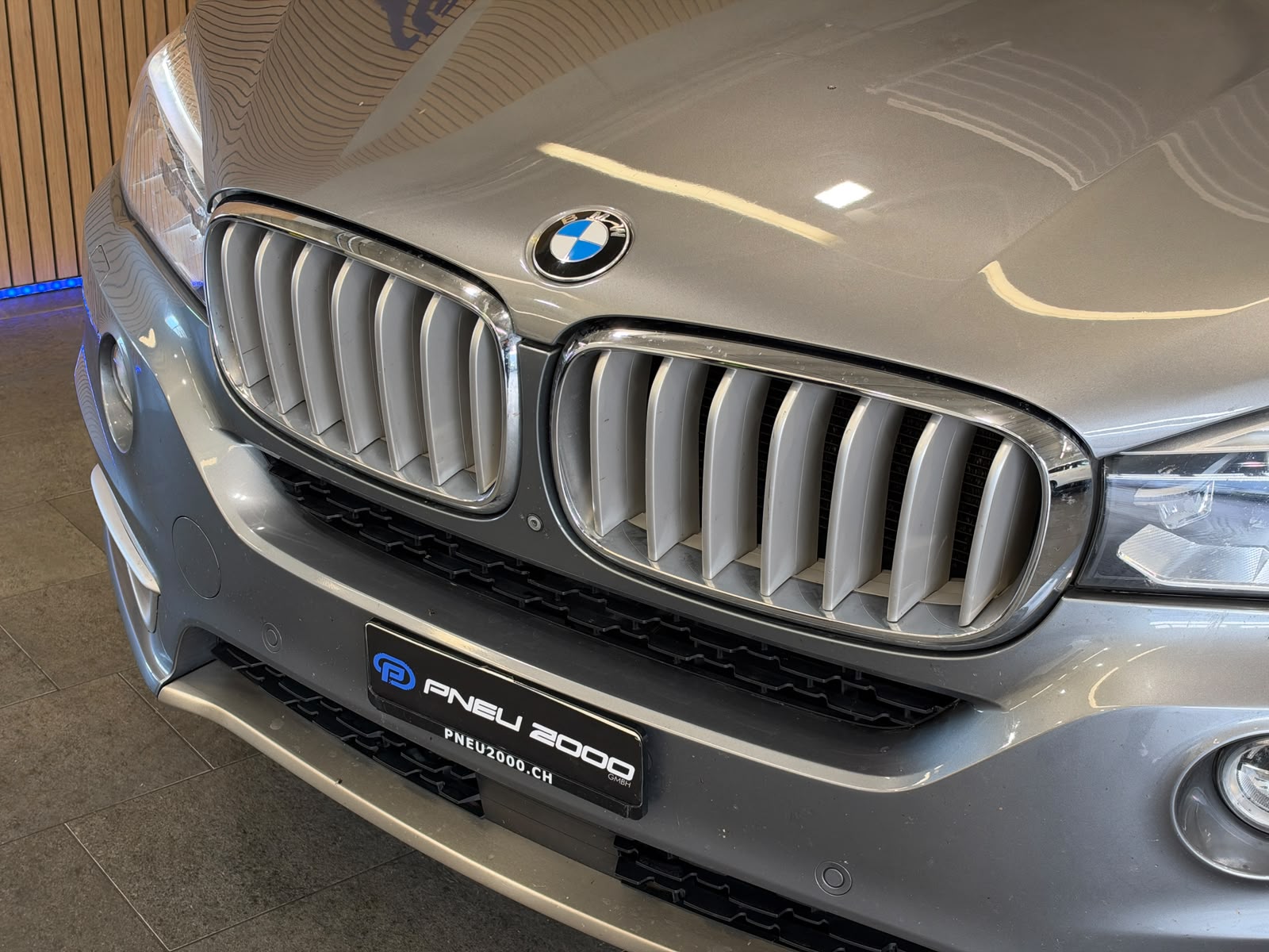 BMW X5 xDrive 40d Steptronic-image-2