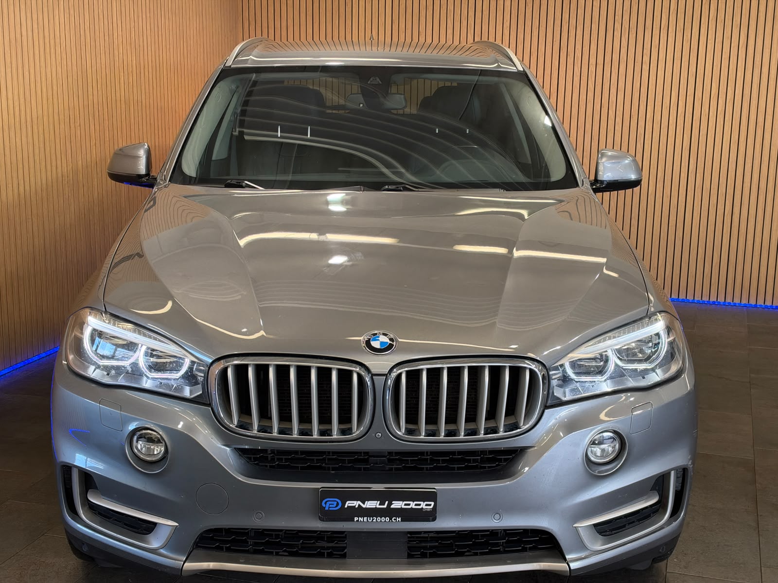 BMW X5 xDrive 40d Steptronic-image-1