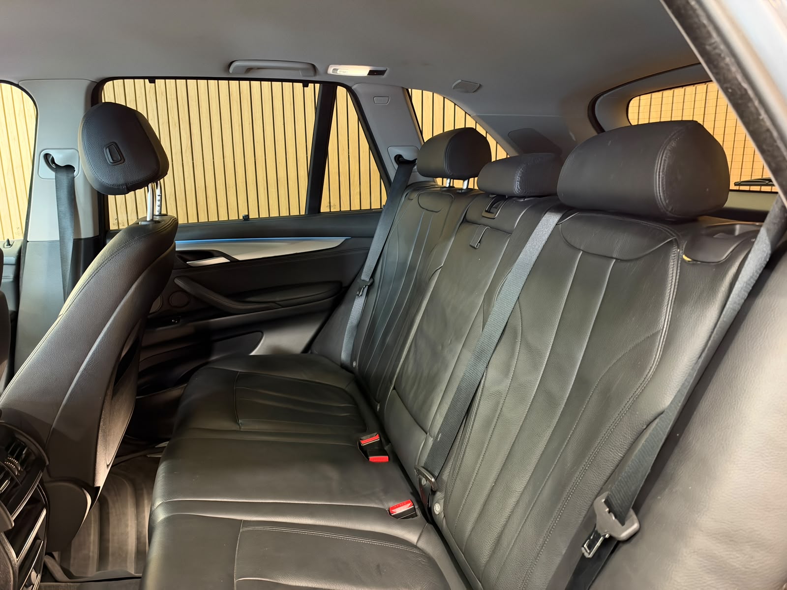 BMW X5 xDrive 40d Steptronic-image-16