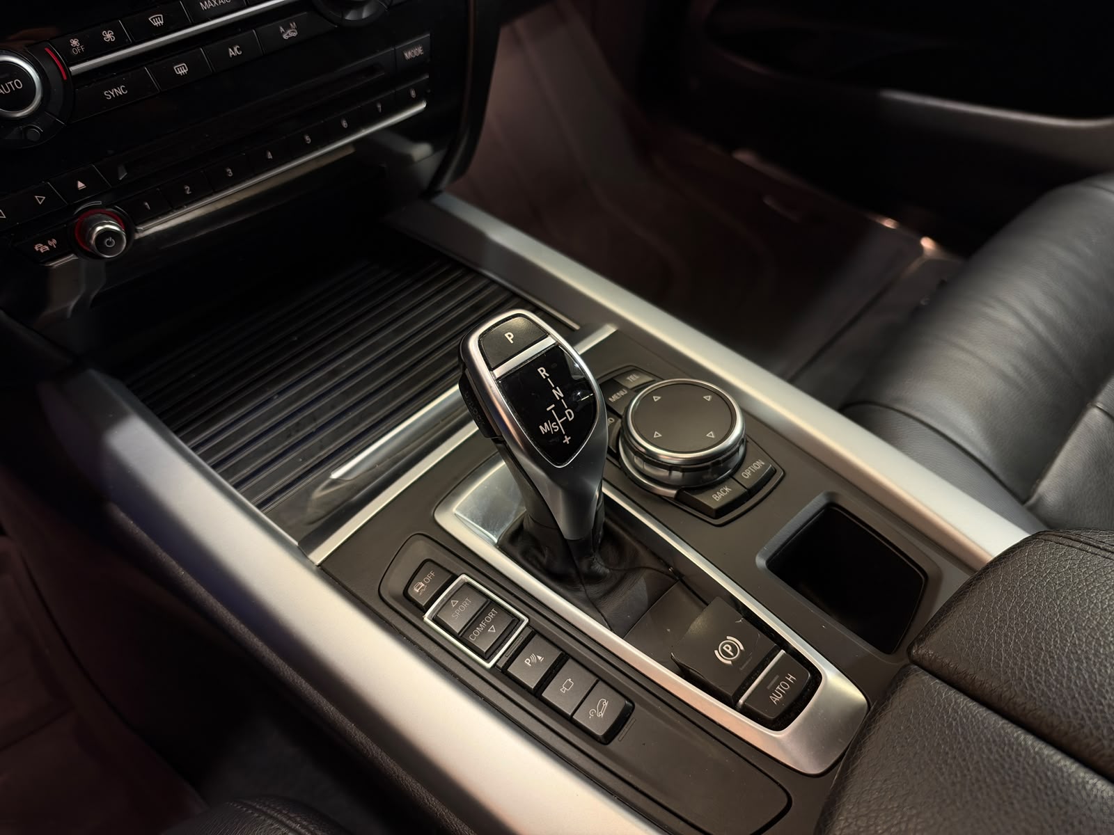 BMW X5 xDrive 40d Steptronic-image-11