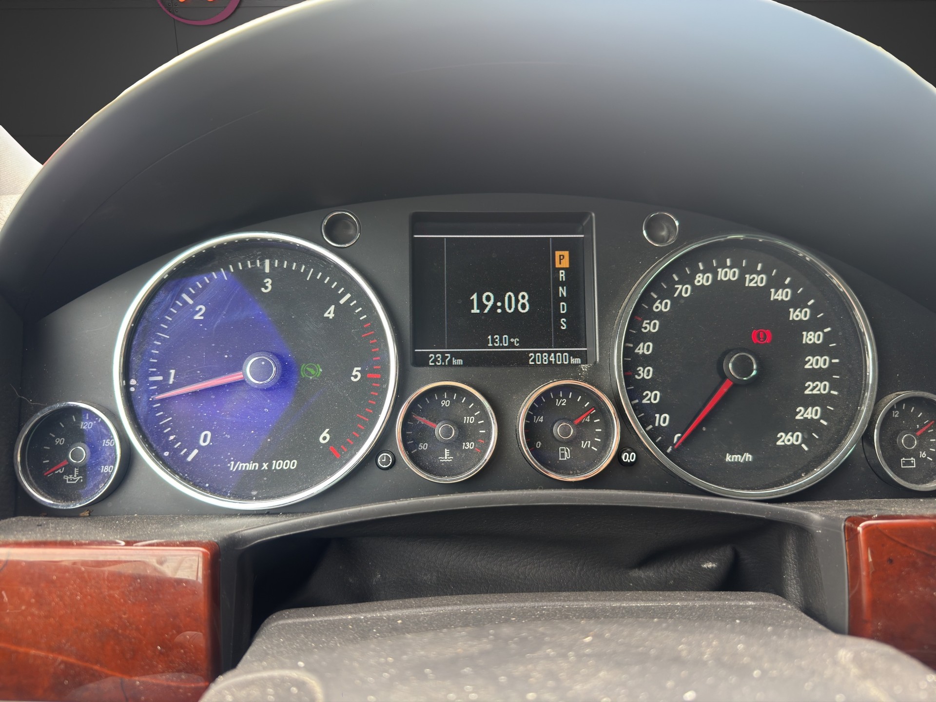 VW Touareg 2.5 TDI-image-17