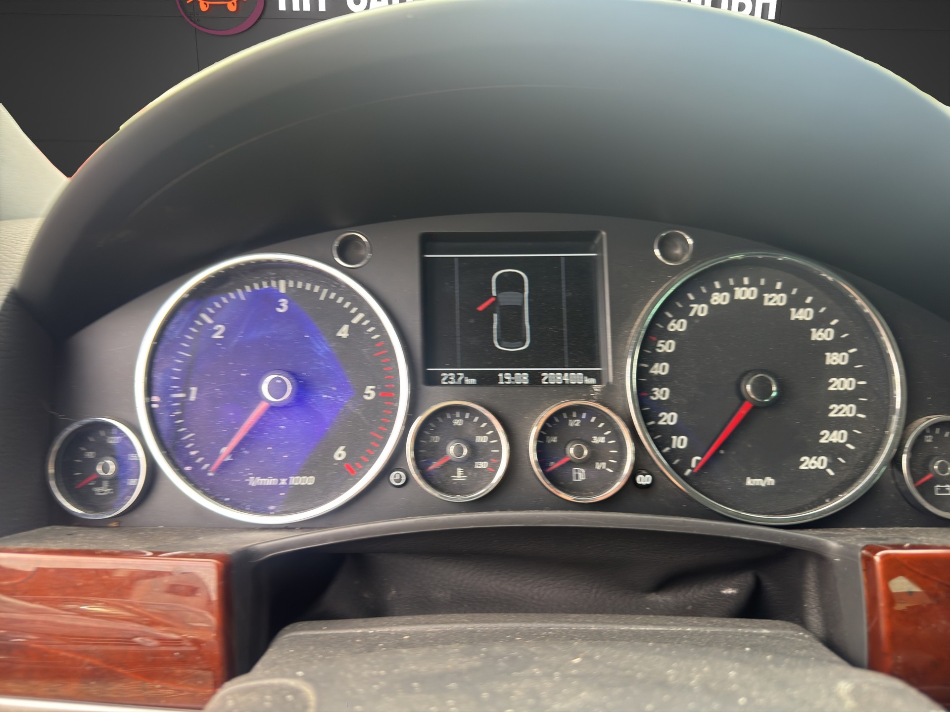 VW Touareg 2.5 TDI-image-16