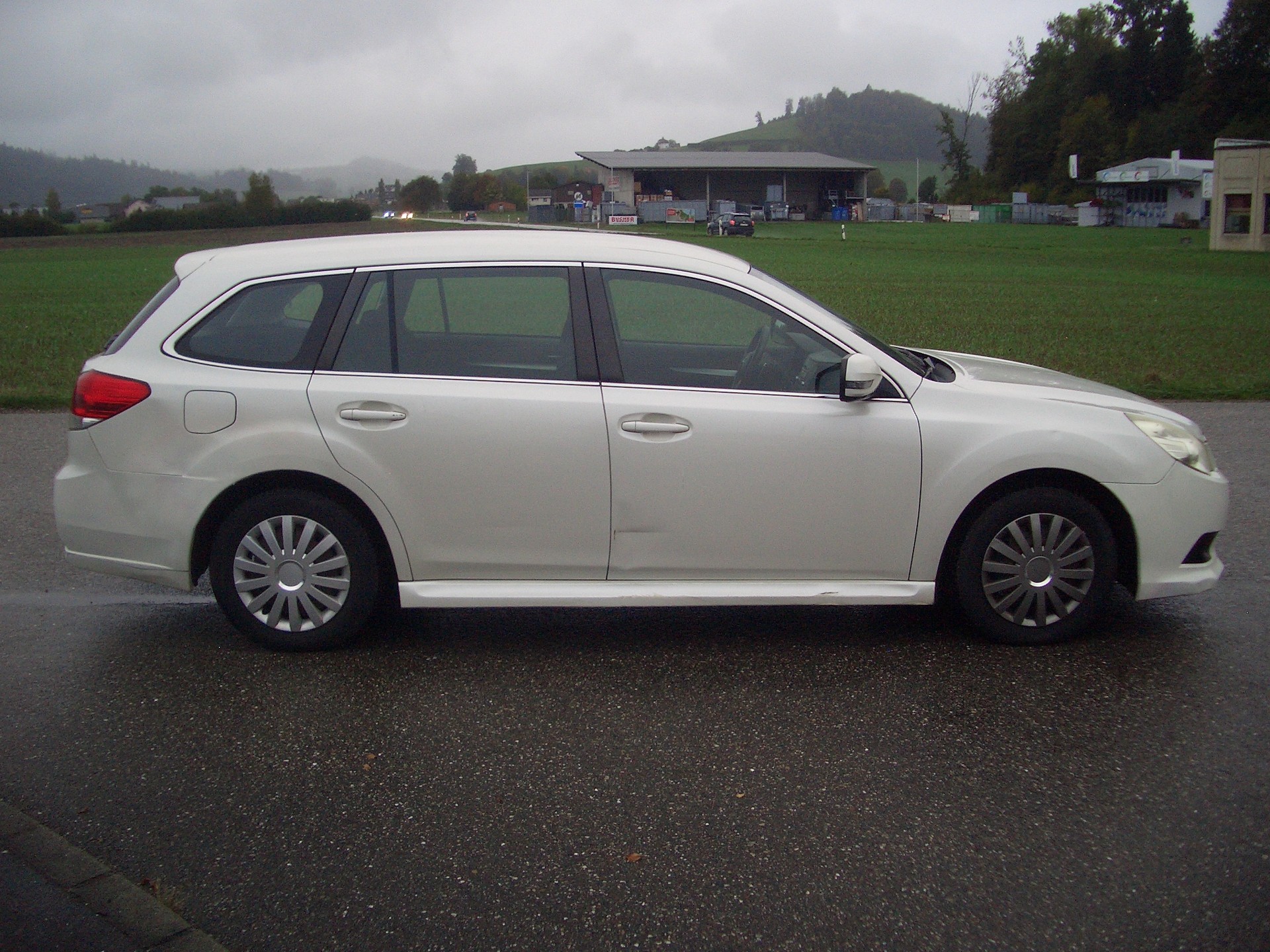 SUBARU Legacy 2.0i Swiss AWD Lineartronic-image-7