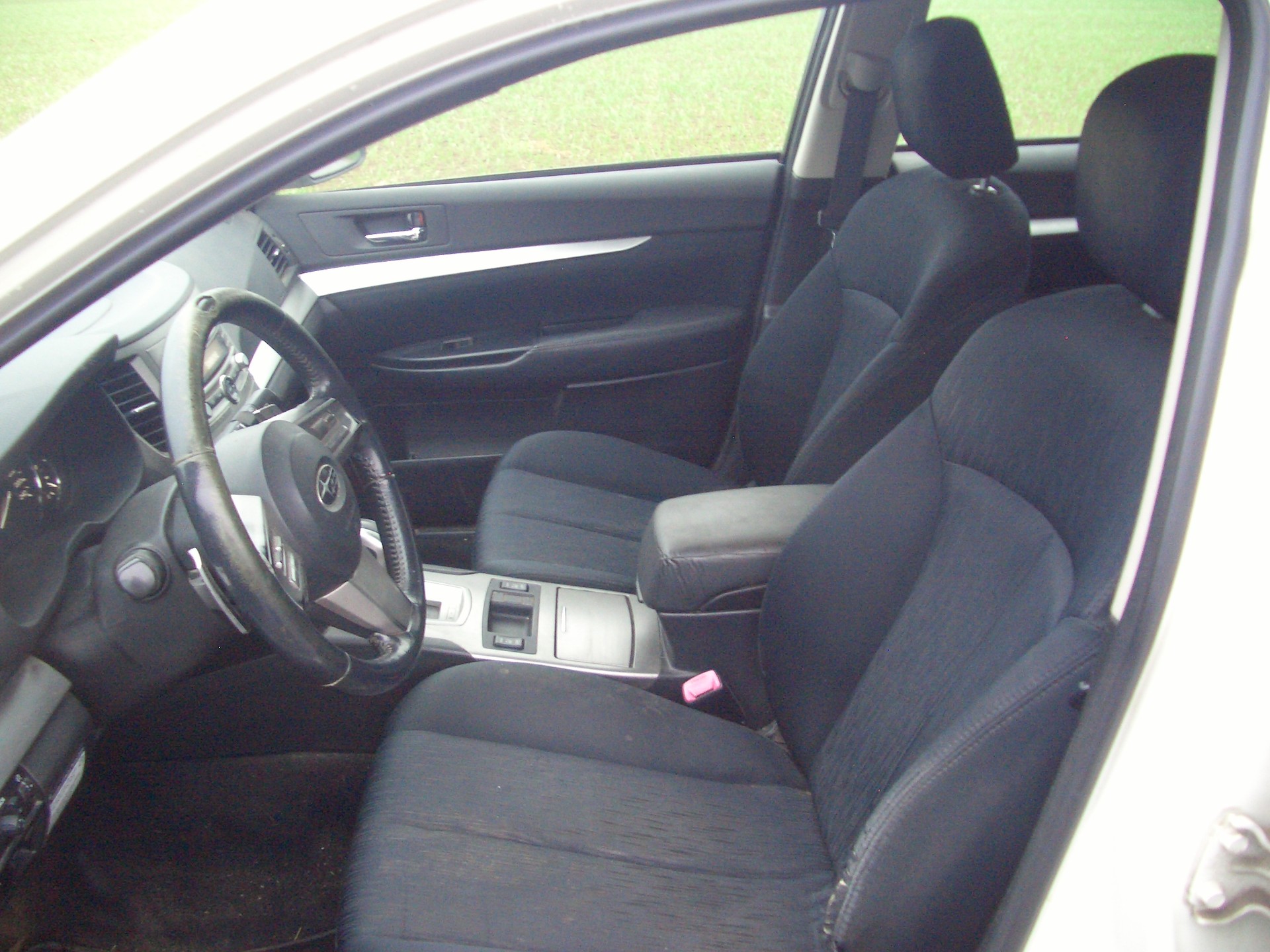 SUBARU Legacy 2.0i Swiss AWD Lineartronic-image-4
