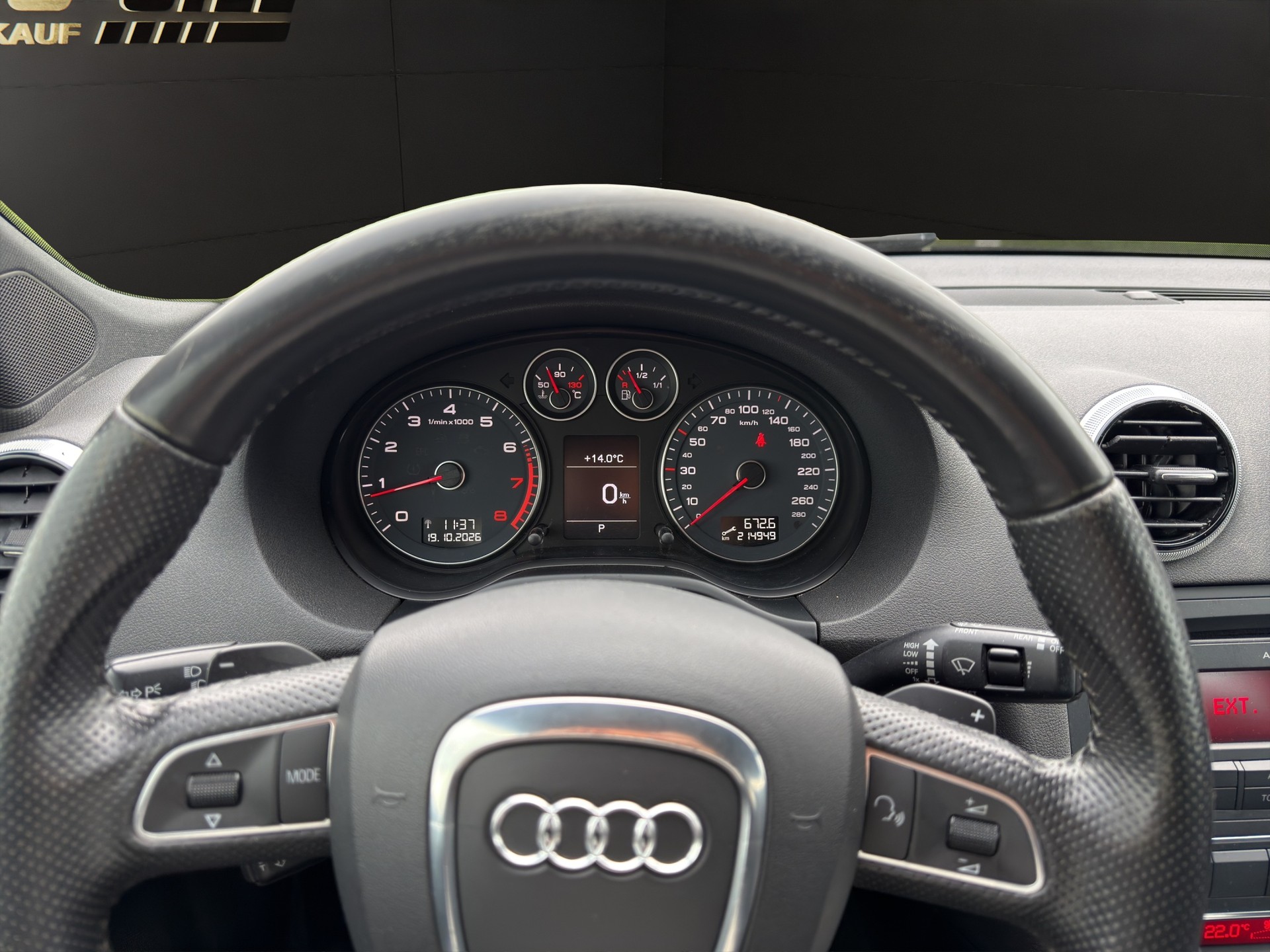 AUDI A3 Sportback 2.0 TFSI Ambition S-tronic-image-14