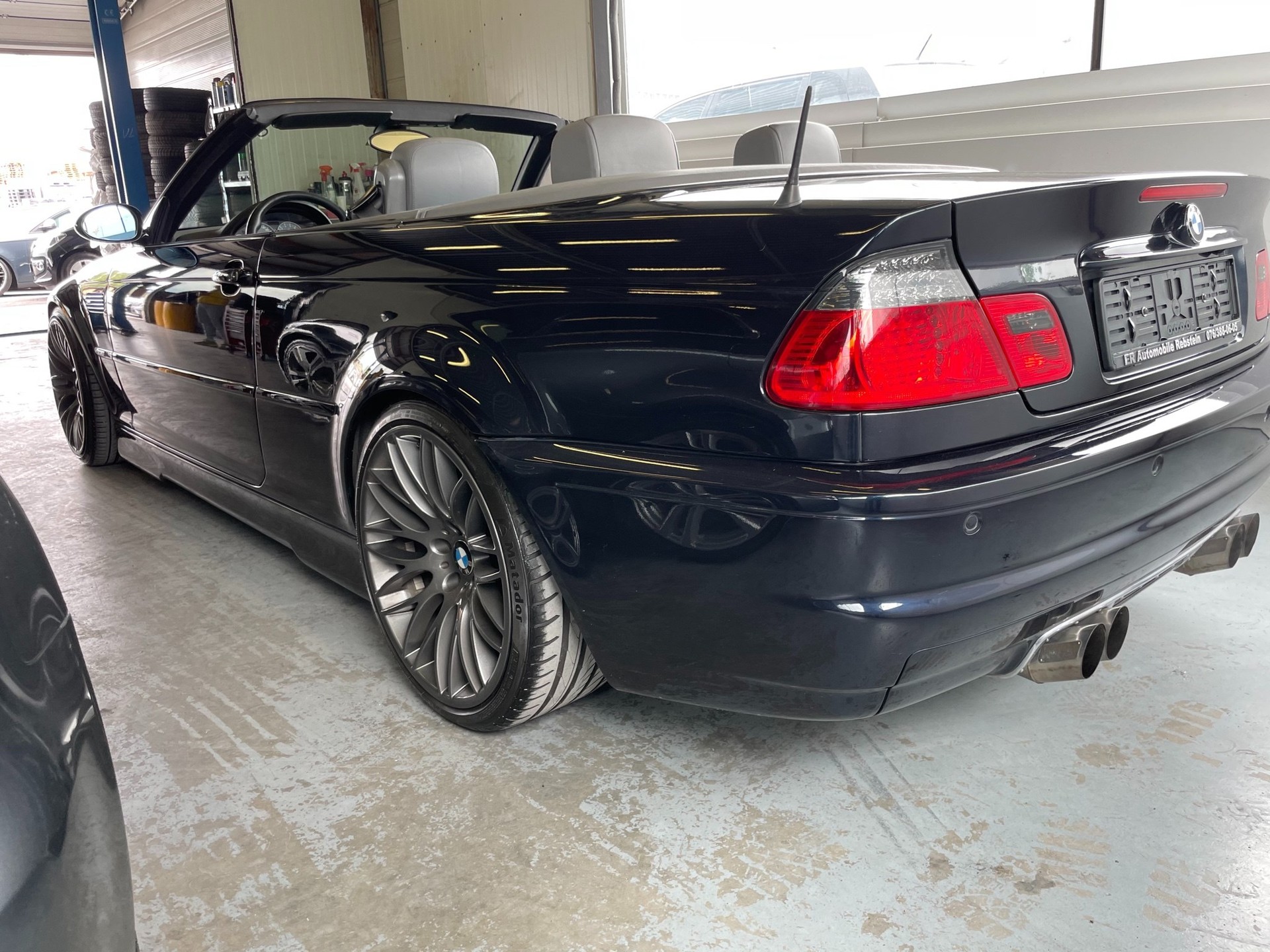 BMW M3 Cabriolet-image-1