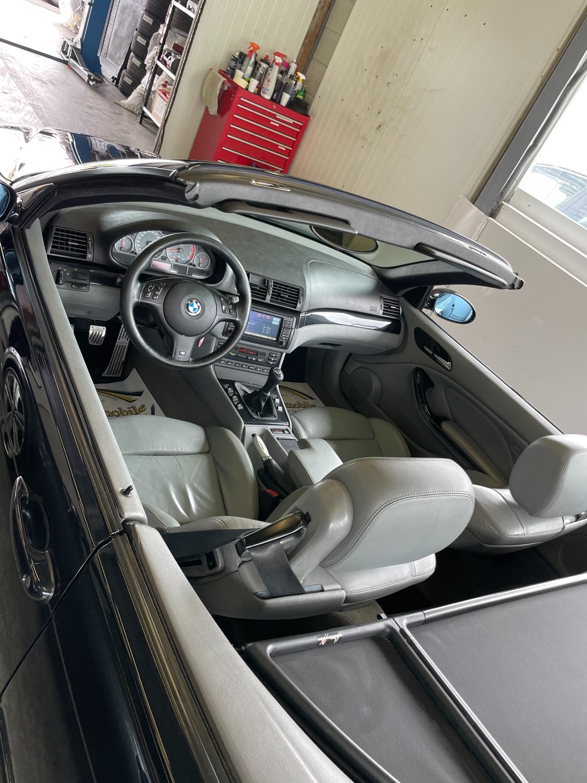 BMW M3 Cabriolet-image-3