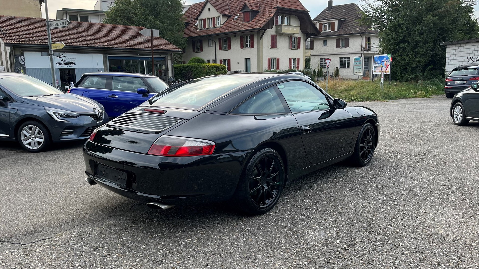 PORSCHE 911 Carrera Targa-image-5