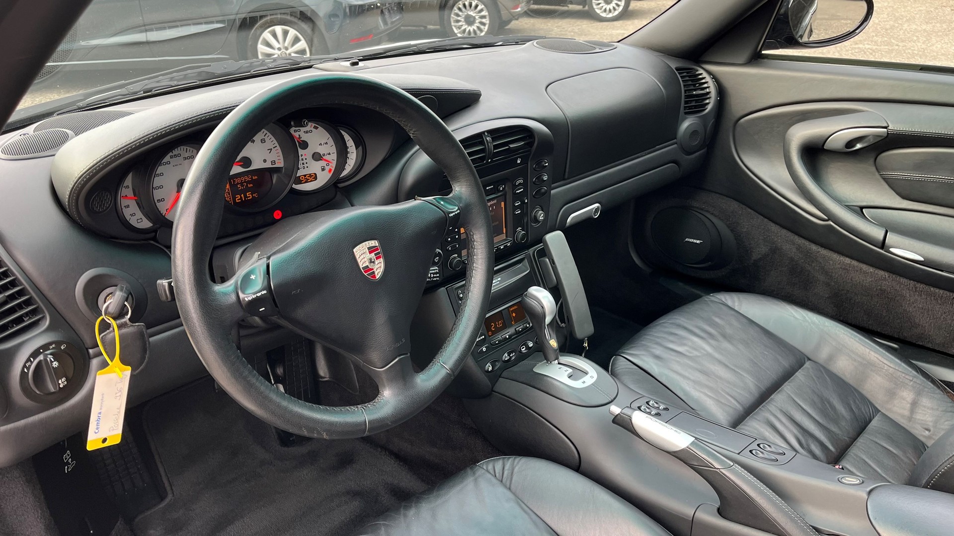 PORSCHE 911 Carrera Targa-image-8