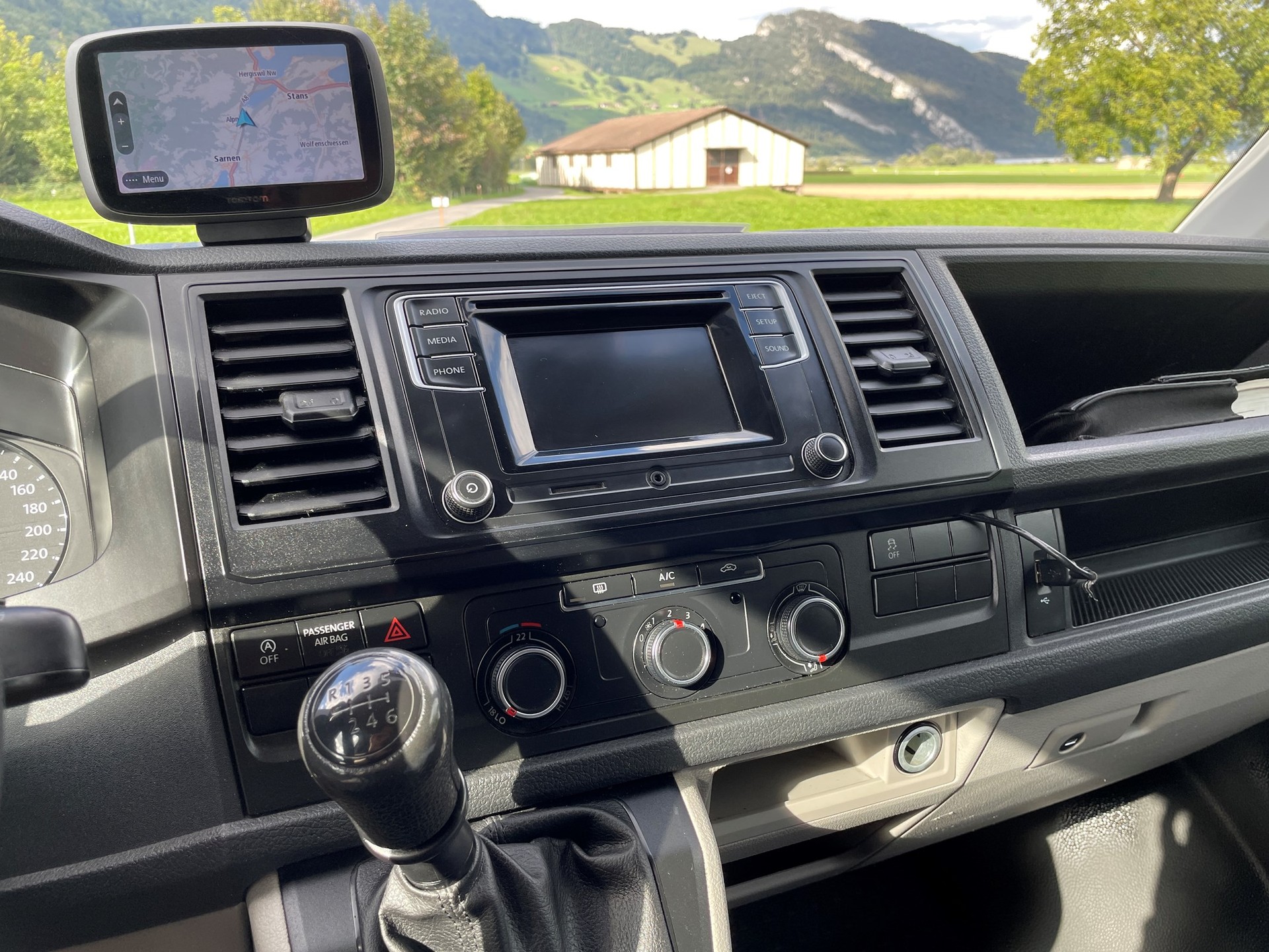VW T6 2.0 TDI 4Motion-image-12