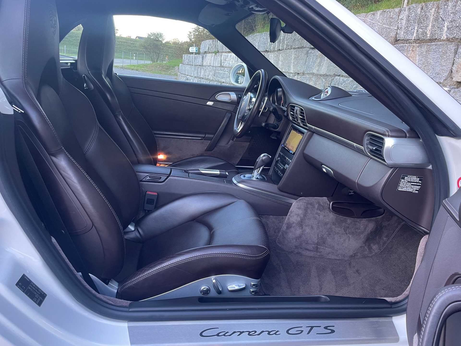 PORSCHE 911 Cabrio Carrera GTS PDK-image-5