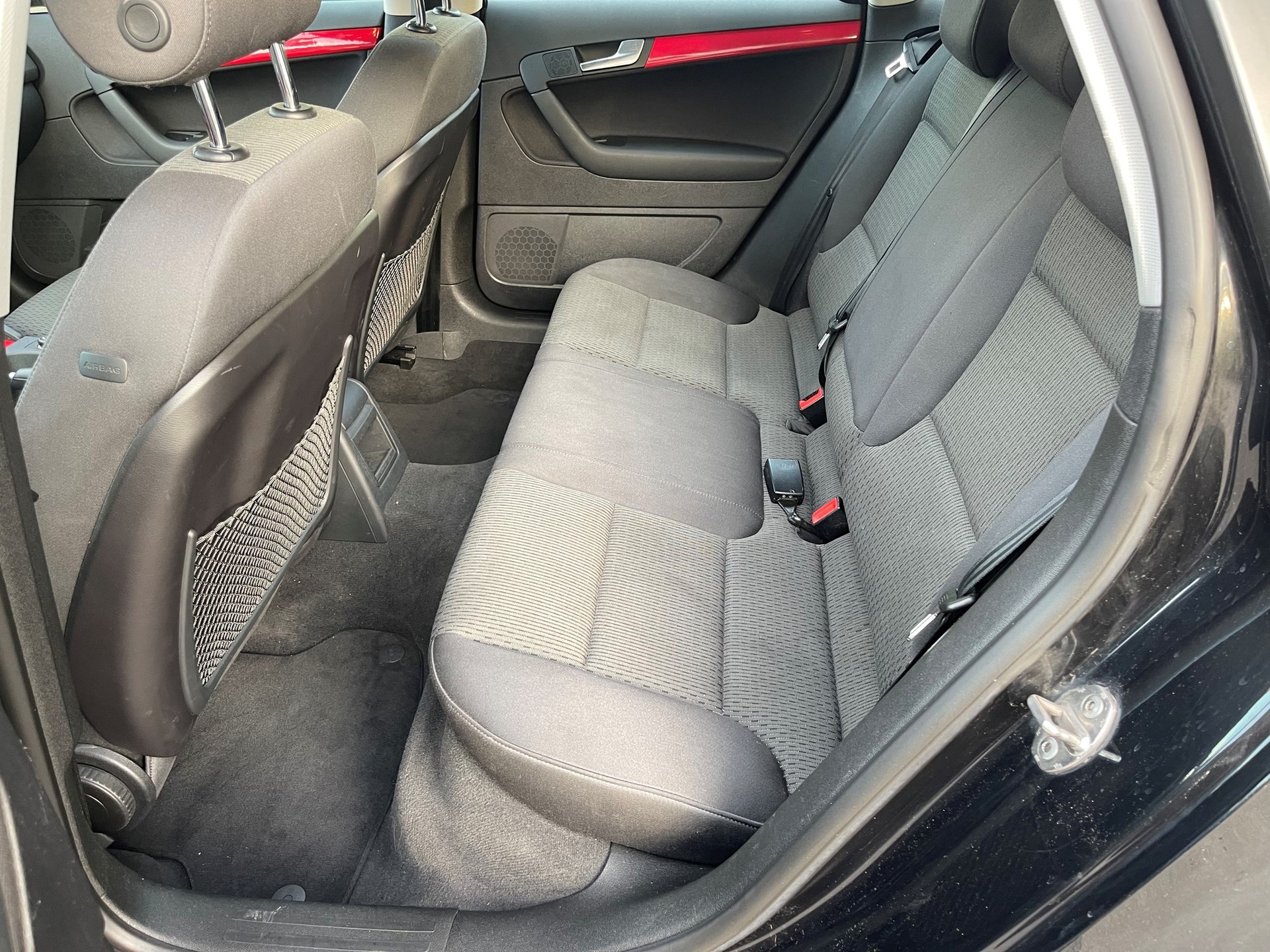 AUDI A3 Sportback 2.0 TDI Attraction-image-12