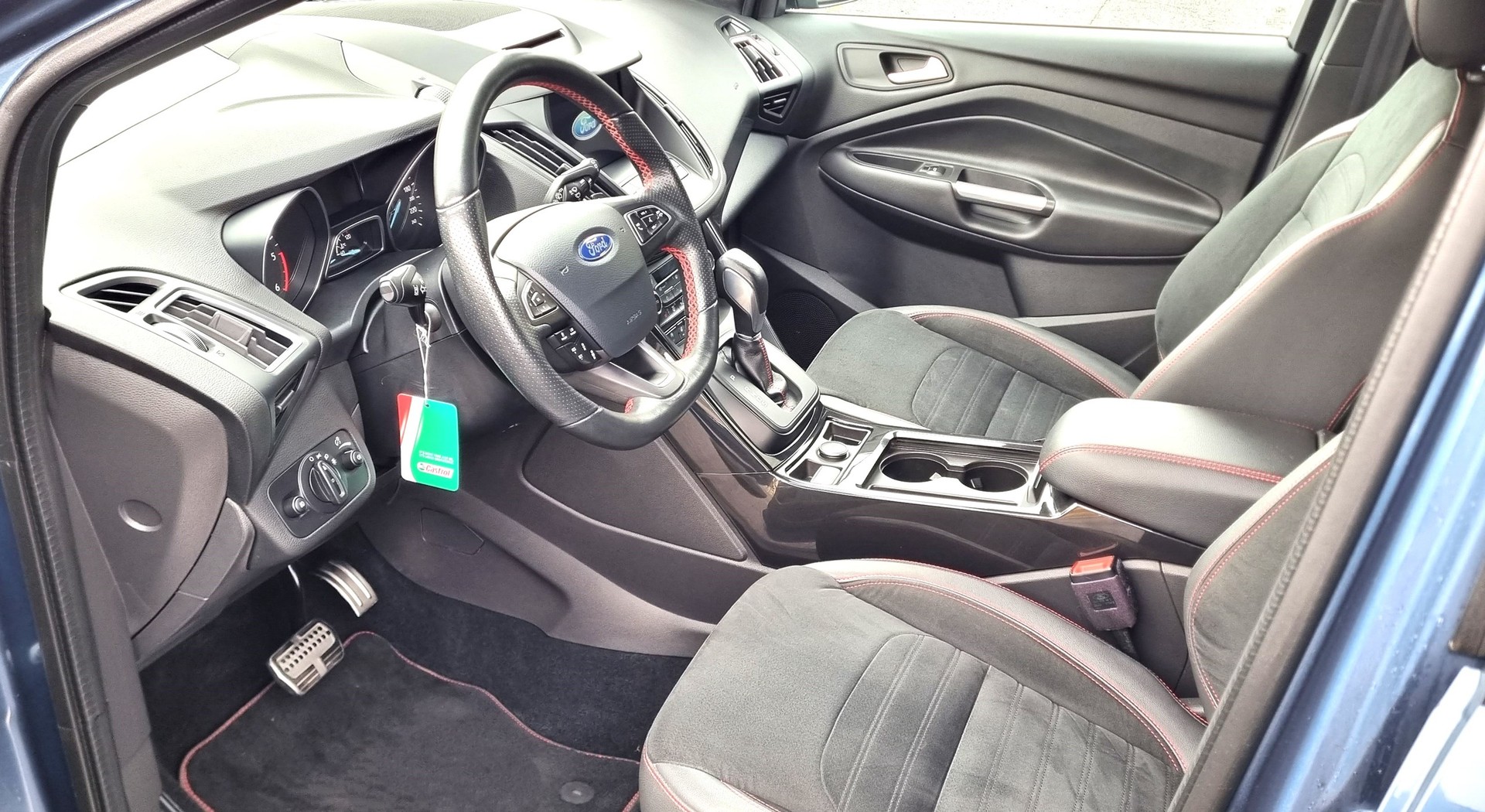 FORD Kuga 2.0 TDCi 180 ST-Line FPS-image-9