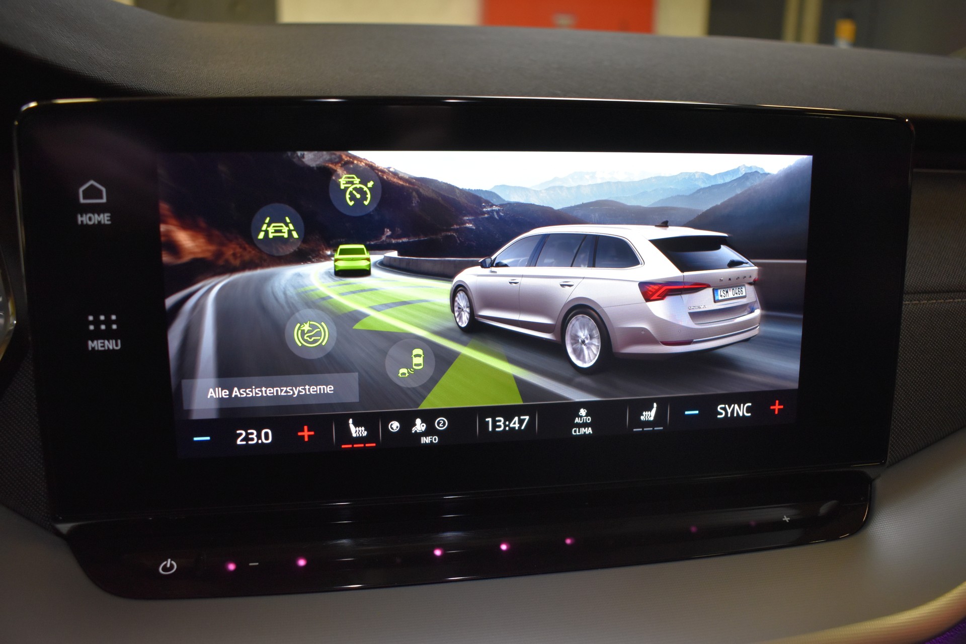 SKODA Octavia Combi 1.5 TSI mHEV DSG Style - Modell 2022-image-22