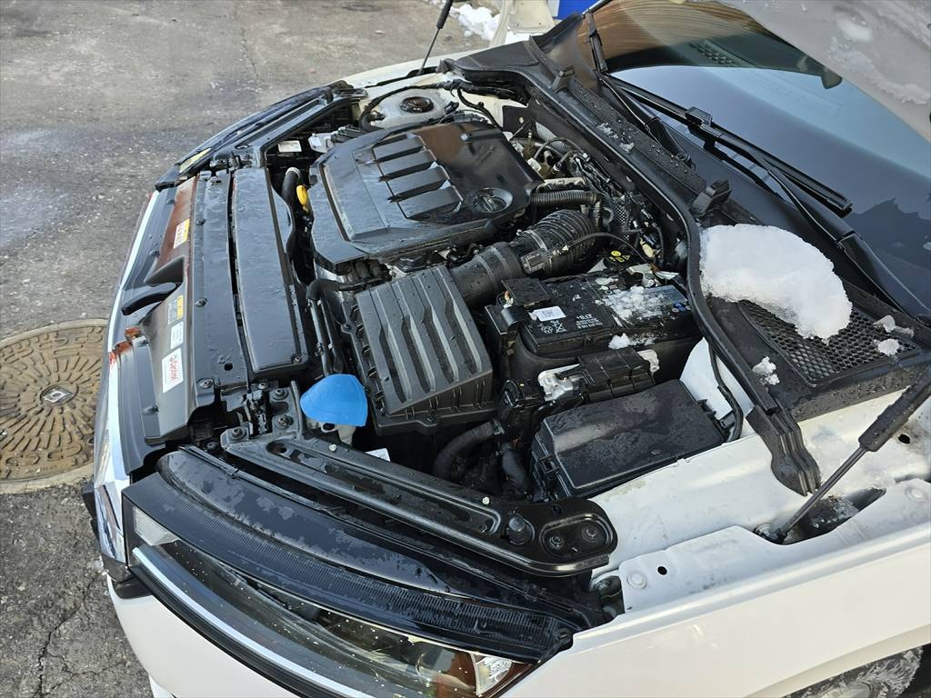 SKODA Octavia Combi 2.0 TDI DSG Ambition-image-15