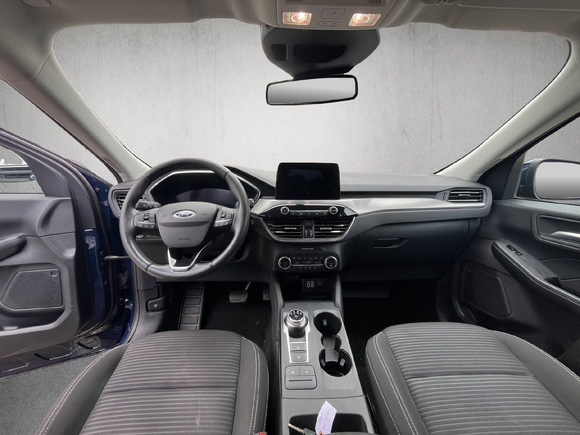 FORD Kuga 2.5 Plug-in Hybrid Titanium-image-14