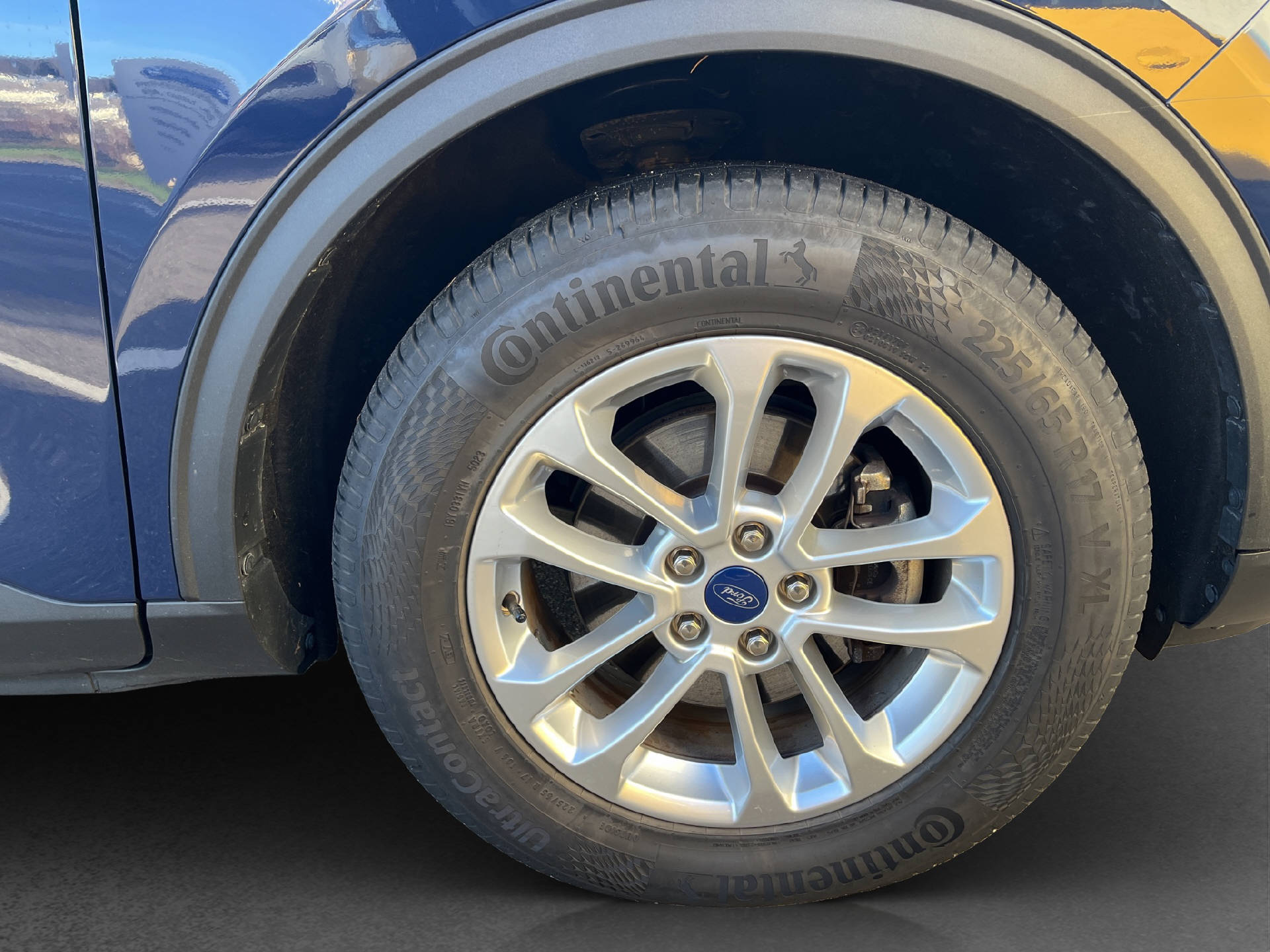 FORD Kuga 2.5 Plug-in Hybrid Titanium-image-25