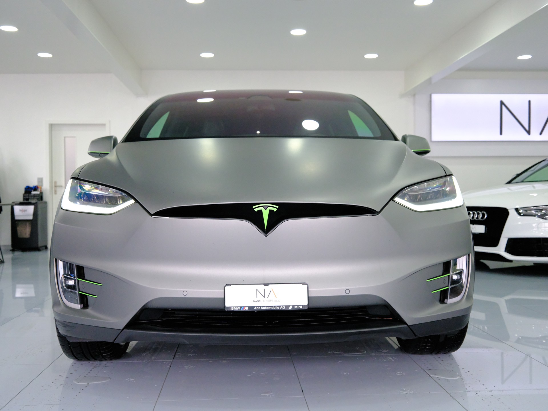 TESLA Model X Performance-image-2