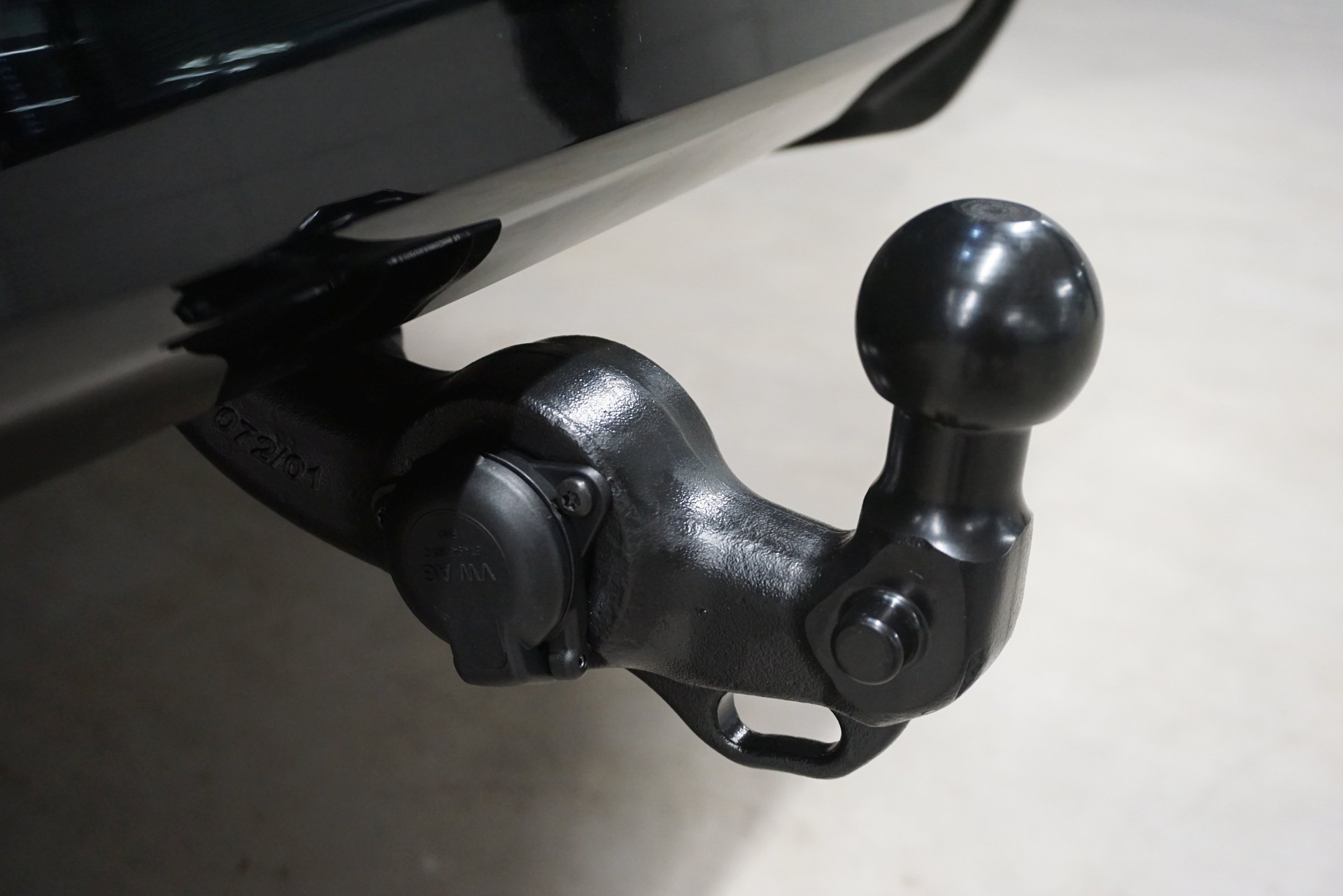 AUDI Q6 e-tron quattro-image-13