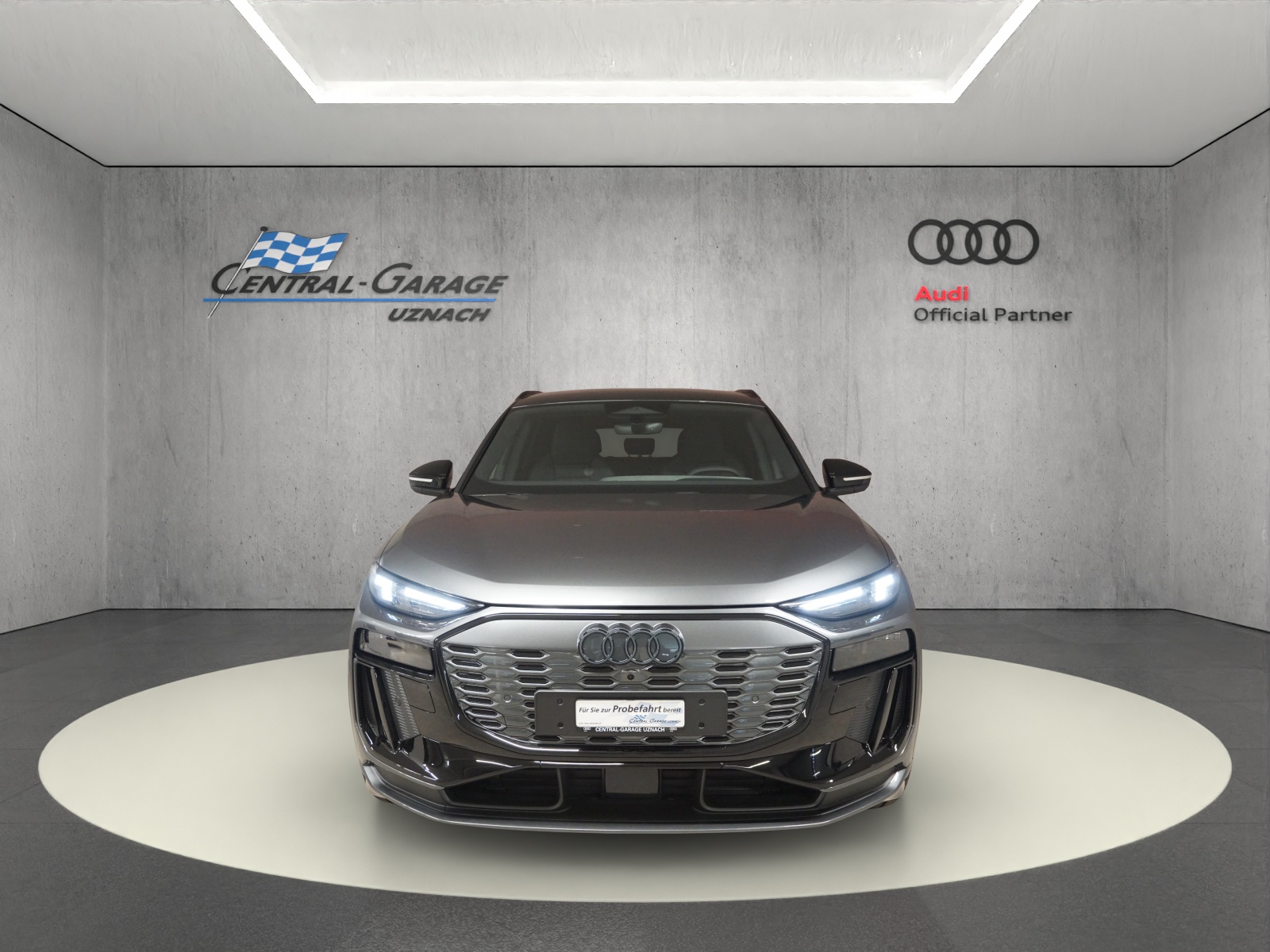 AUDI Q6 e-tron quattro-image-1