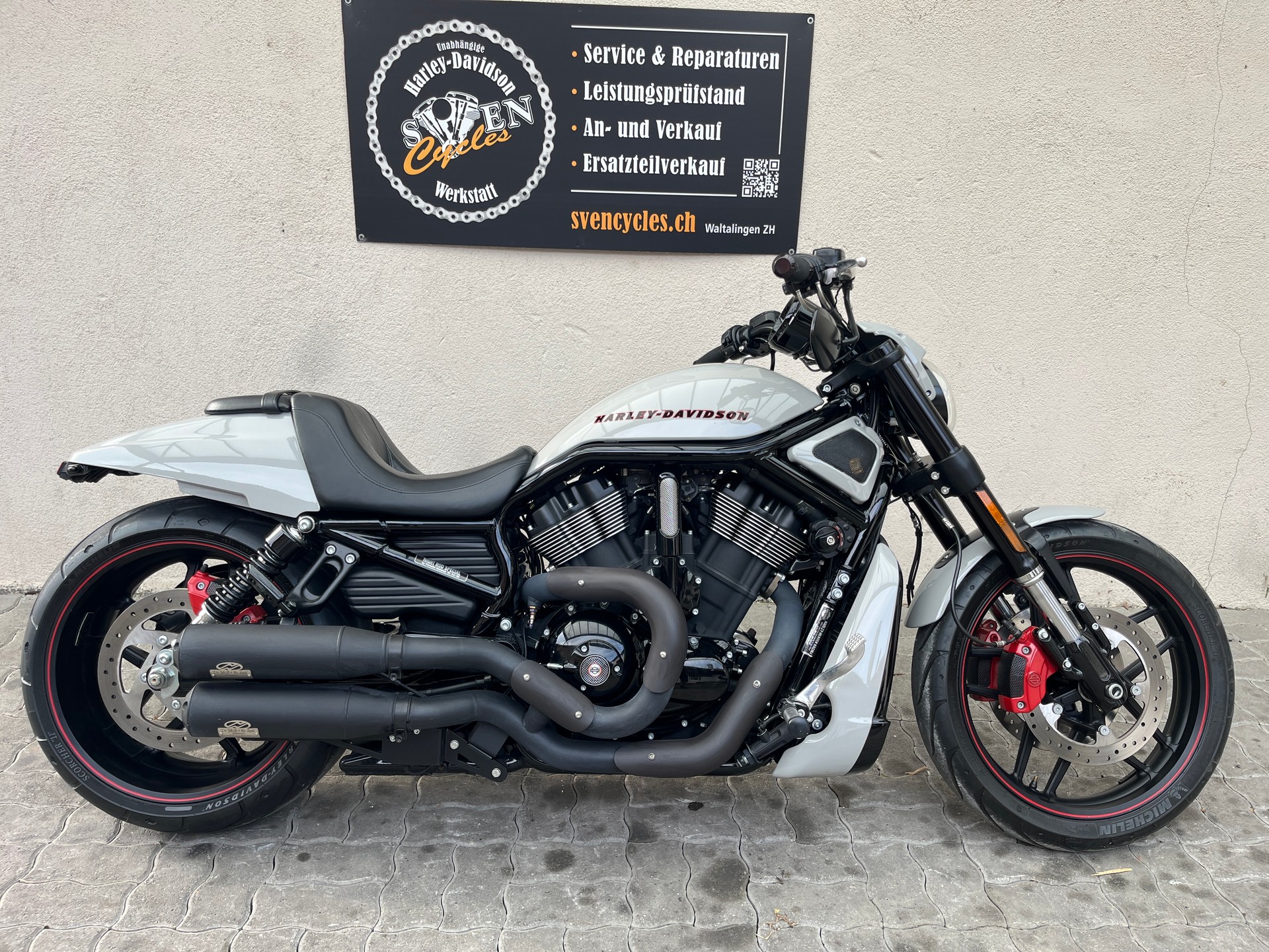 HARLEY-DAVIDSON VRSCDX Night Rod Special ABS