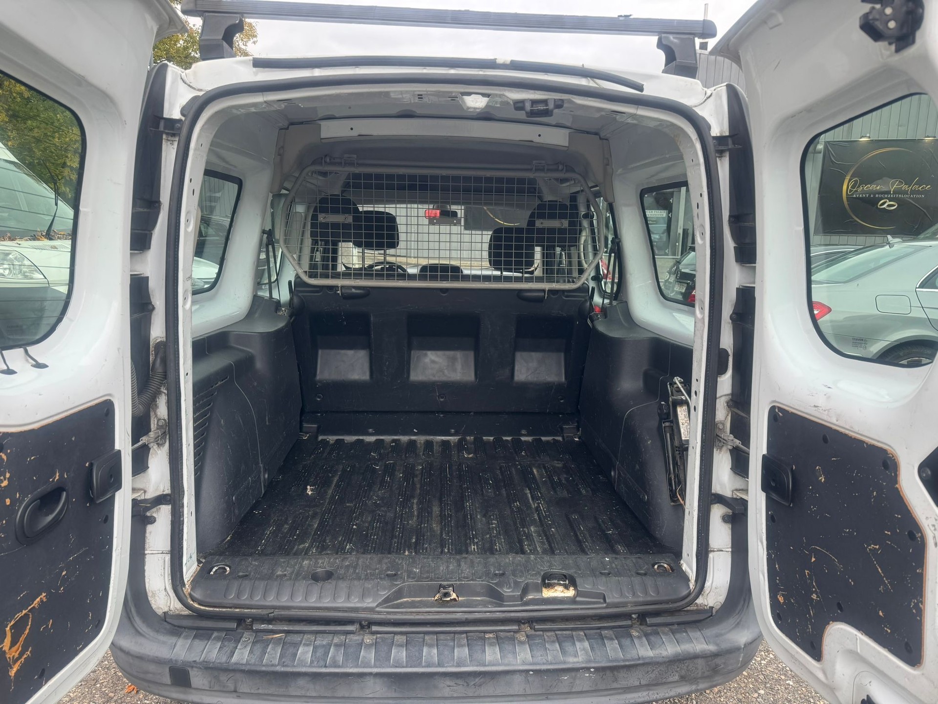 RENAULT Kangoo Maxi dCi 110 Business 5 Plätze / 5 places ** Klimaanlage ** Frisch Ab MFK & Service **-image-10