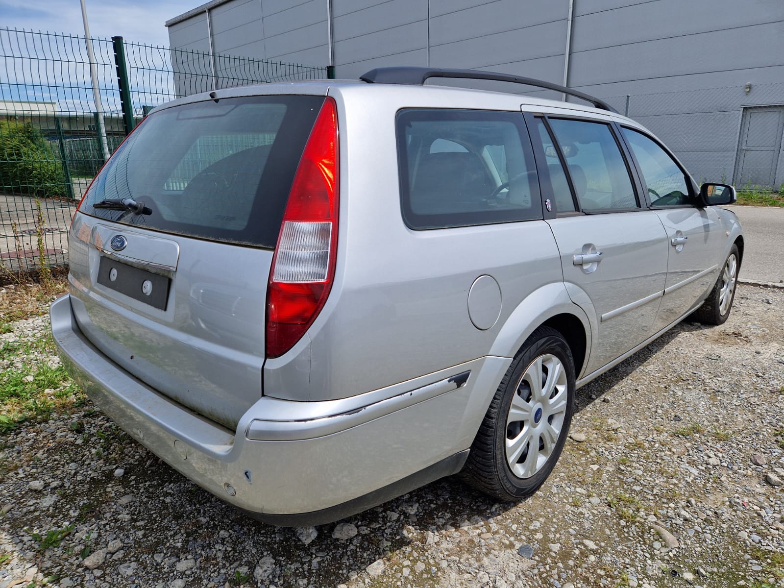 FORD Mondeo 2.0 TDCi 16V Ambiente-image-2