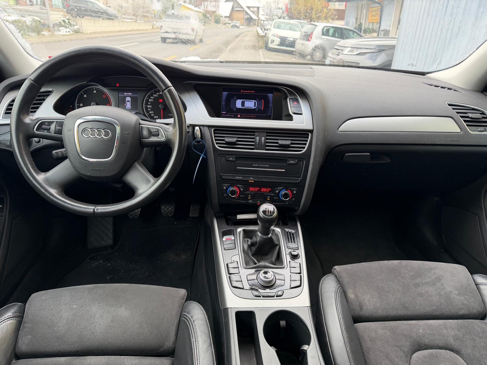 AUDI A4 Avant 2.0 TDI-image-7