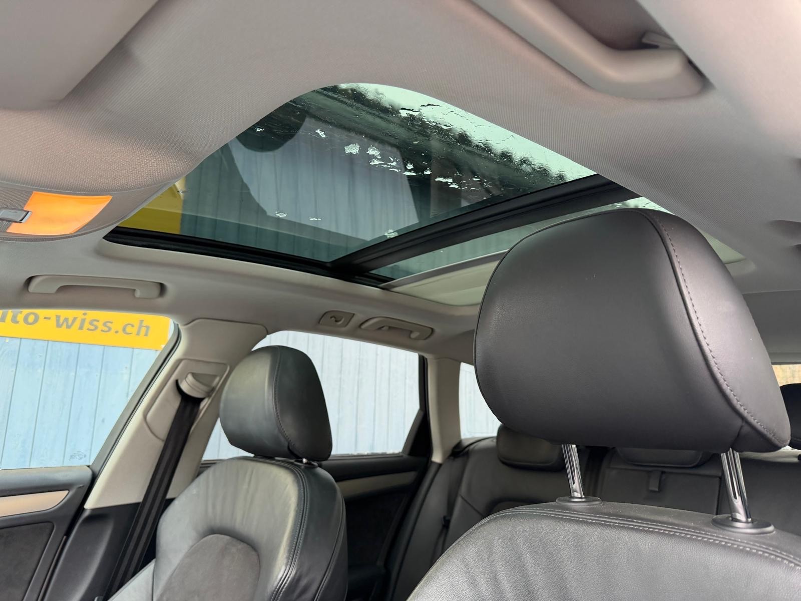 AUDI A4 Avant 2.0 TDI-image-9