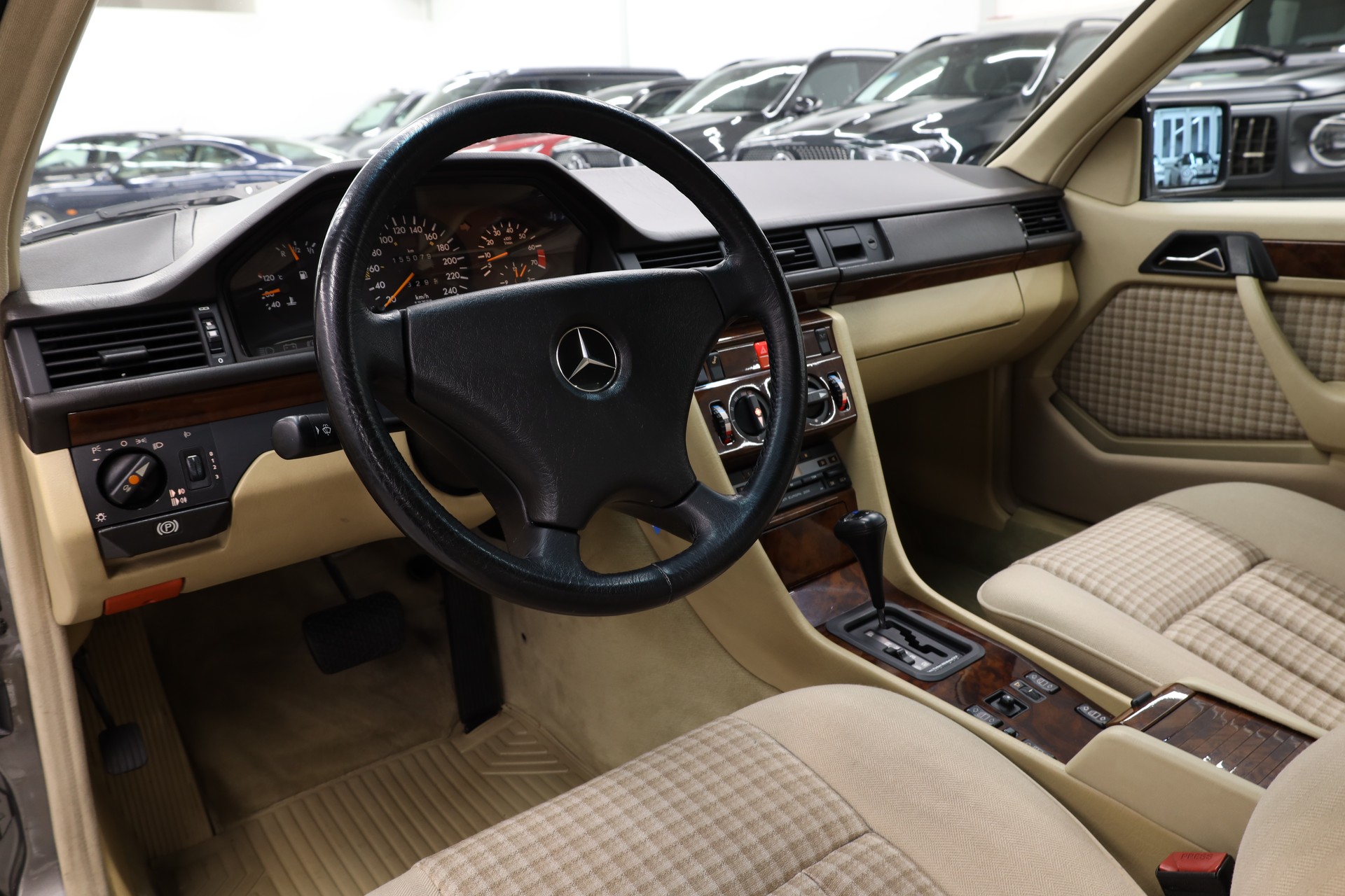 MERCEDES-BENZ 300 CE Sportline-image-17