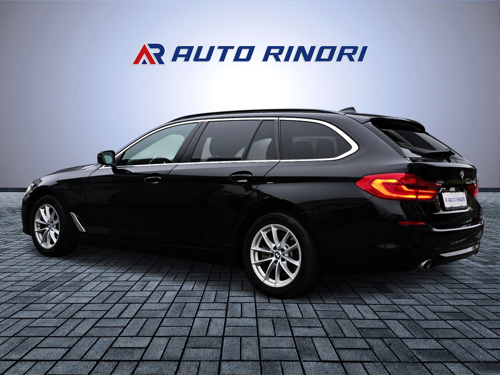 BMW 520d xDrive Touring Steptronic-image-5