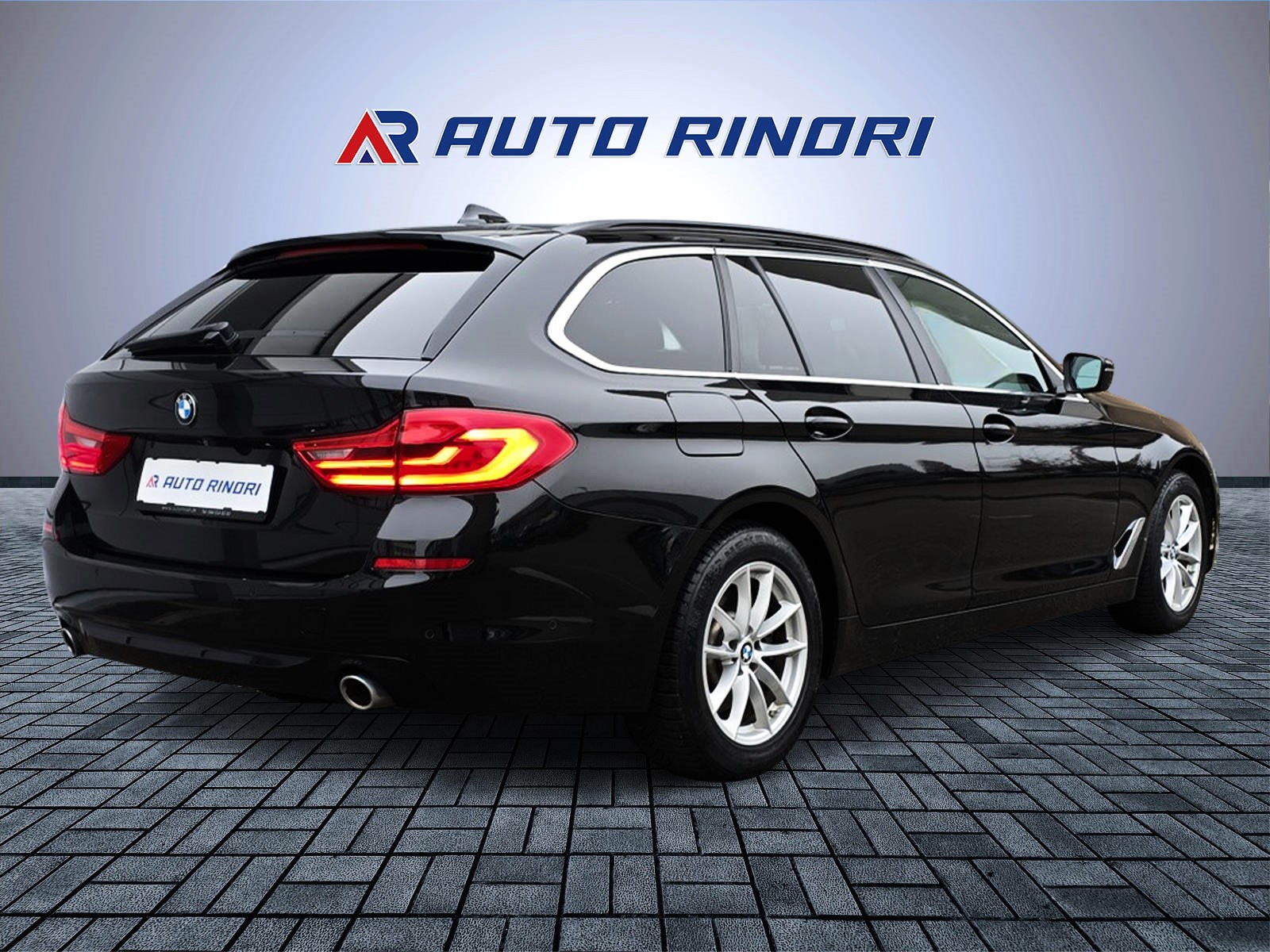 BMW 520d xDrive Touring Steptronic-image-4