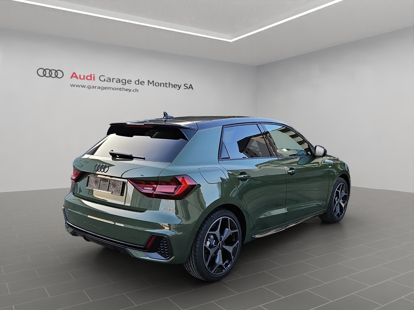 AUDI A1 Sportback 30 TFSI S Line Attraction S-tronic-image-3