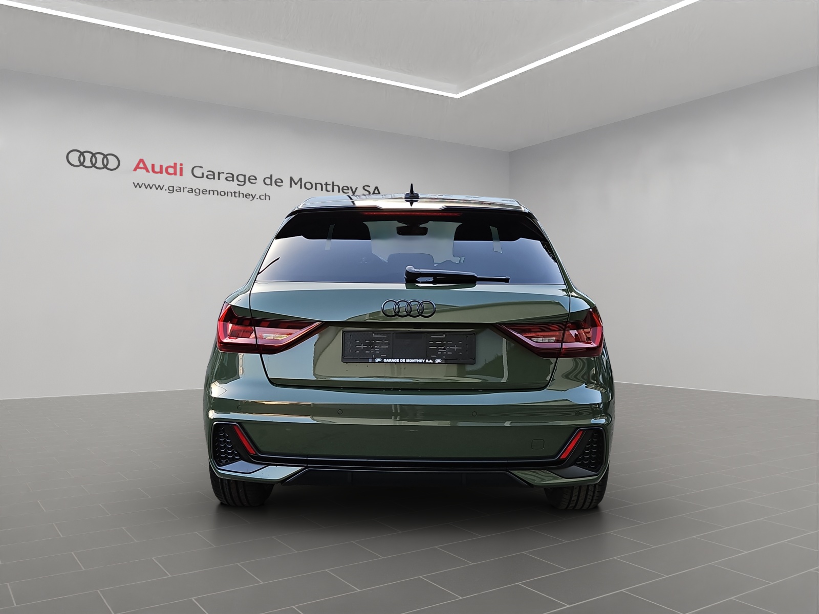 AUDI A1 Sportback 30 TFSI S Line Attraction S-tronic-image-4