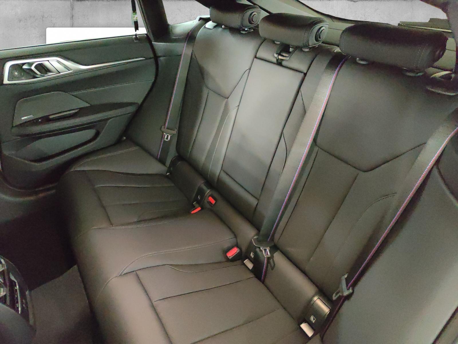 BMW i4 eDrive35-image-19