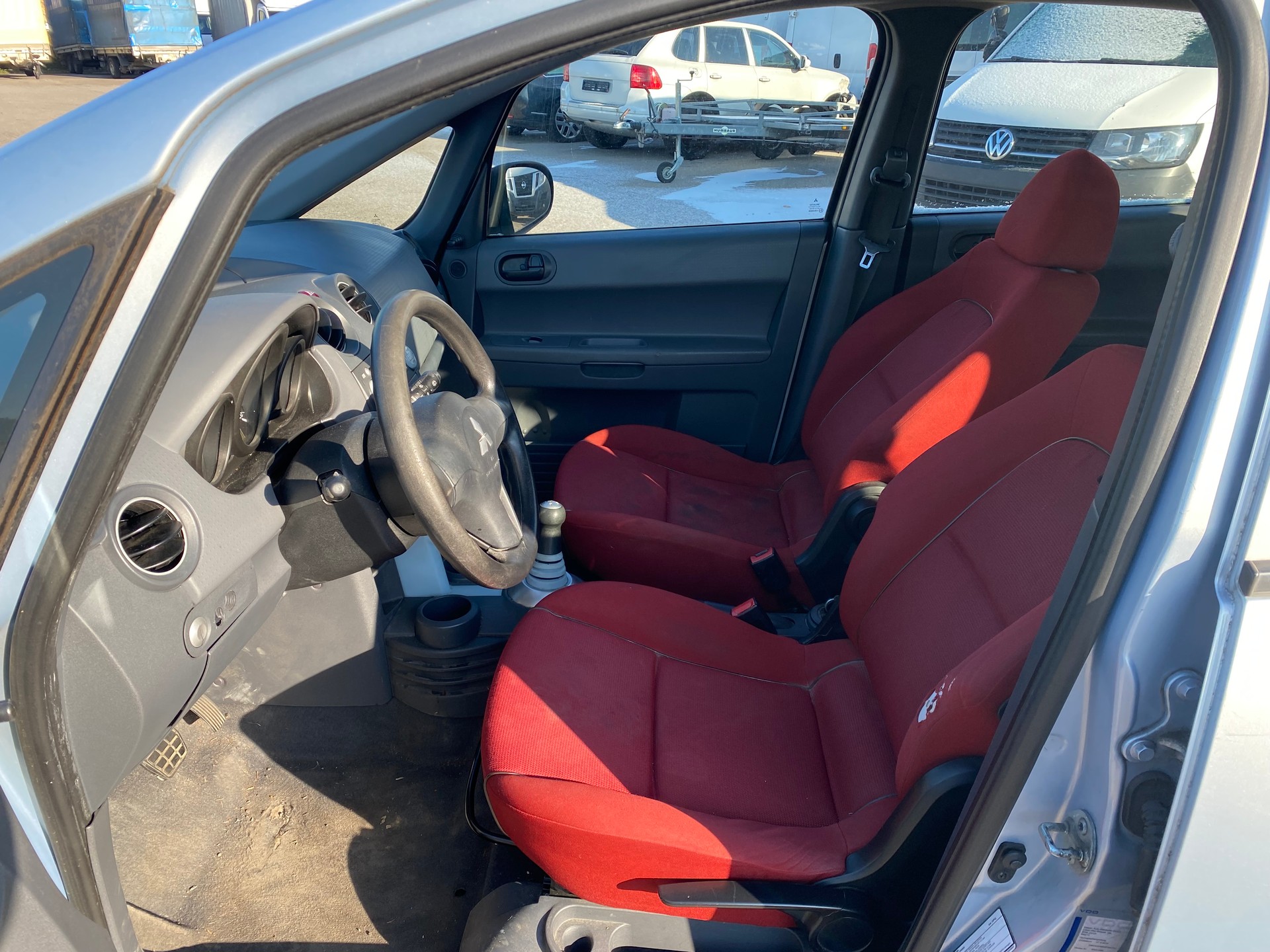 MITSUBISHI Colt 1.5 DI-D Invite-image-8