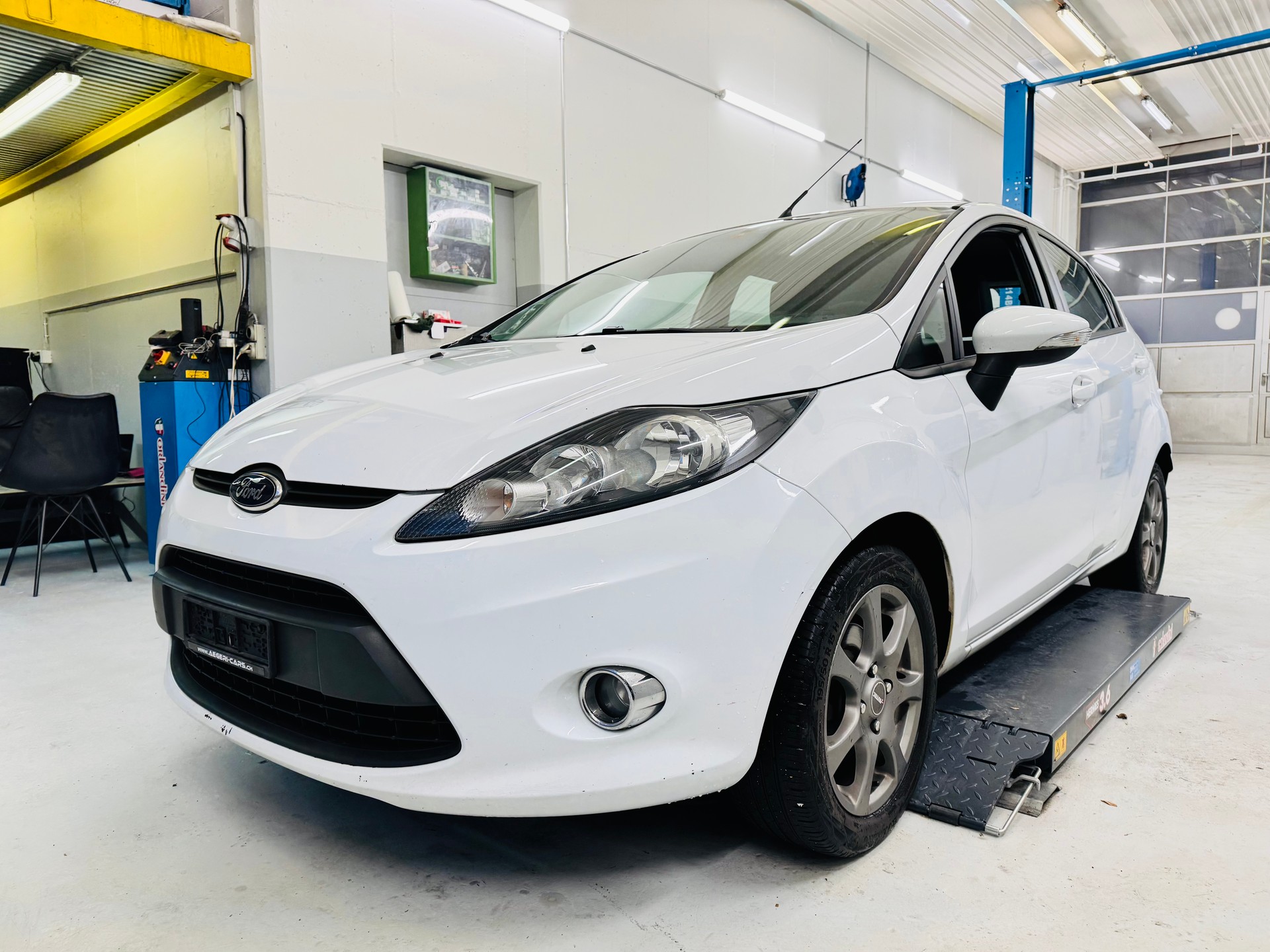 FORD Fiesta 1.4 16V Titanium-image-0